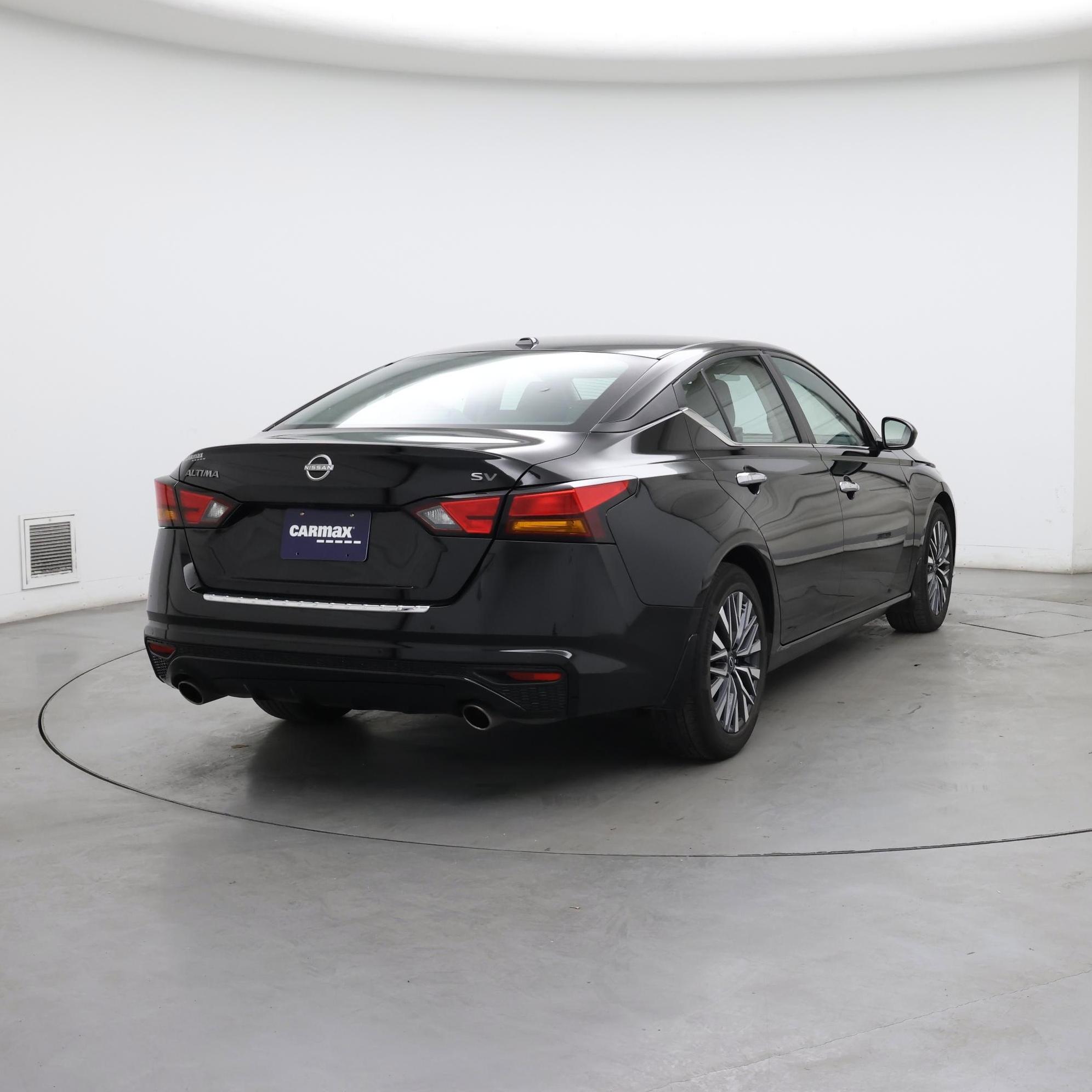 Thumbnail: 2023 Nissan Altima - 8