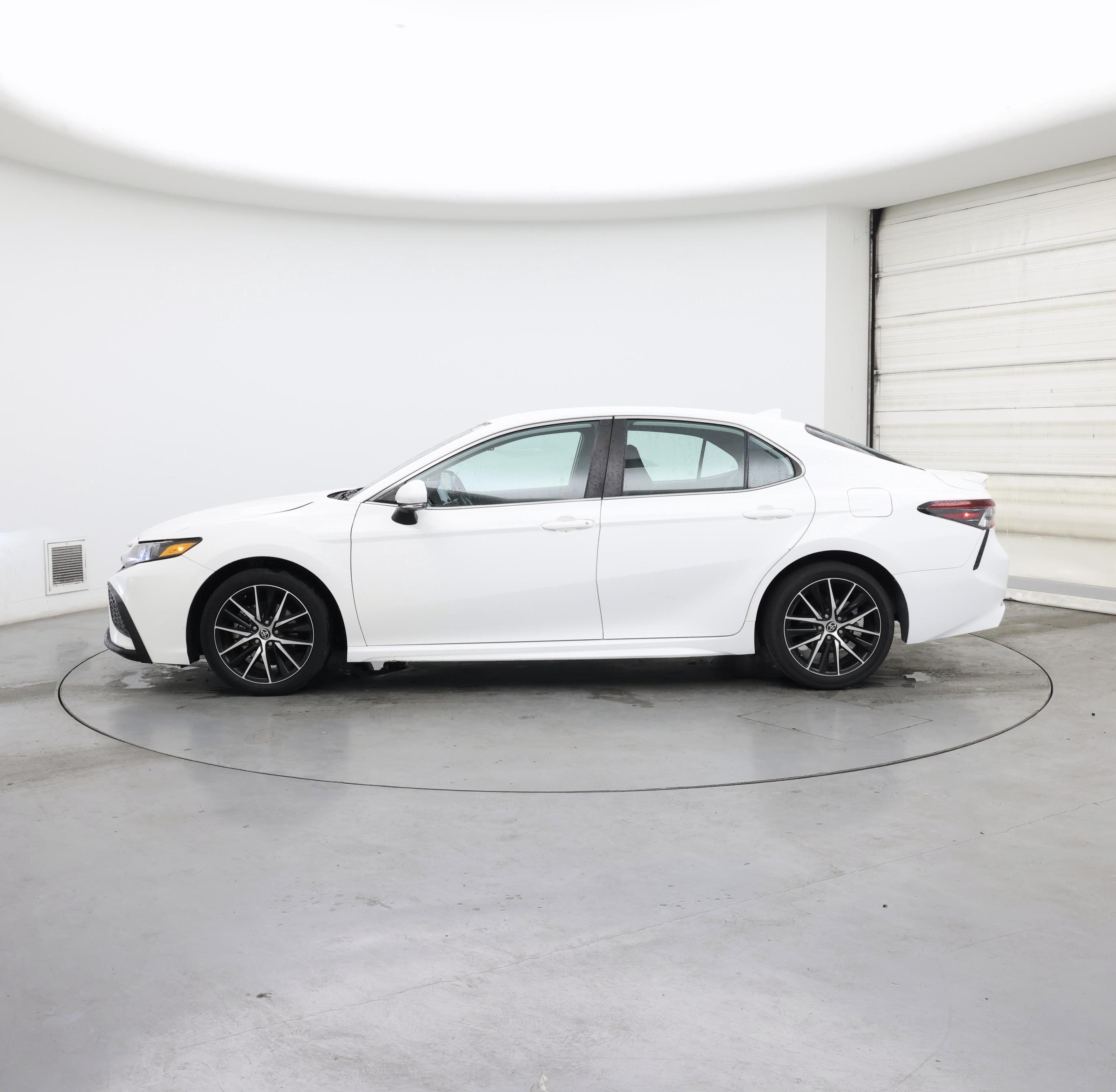 Thumbnail: 2023 Toyota Camry - 3