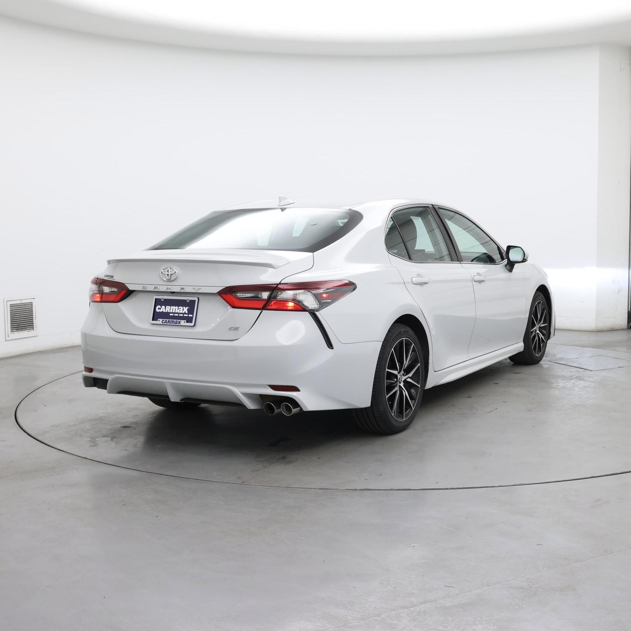 Thumbnail: 2023 Toyota Camry - 8