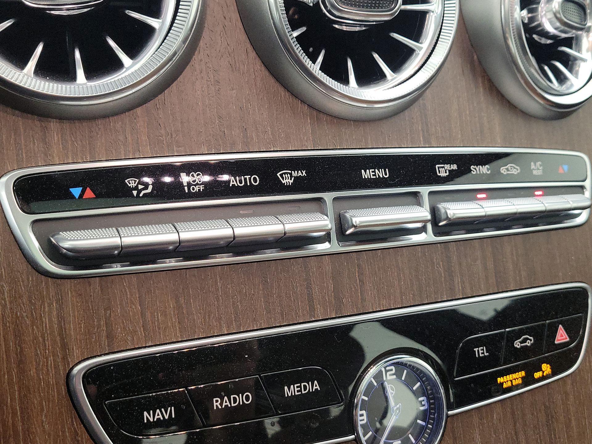 Thumbnail: 2020 Mercedes-Benz C-Class - 16