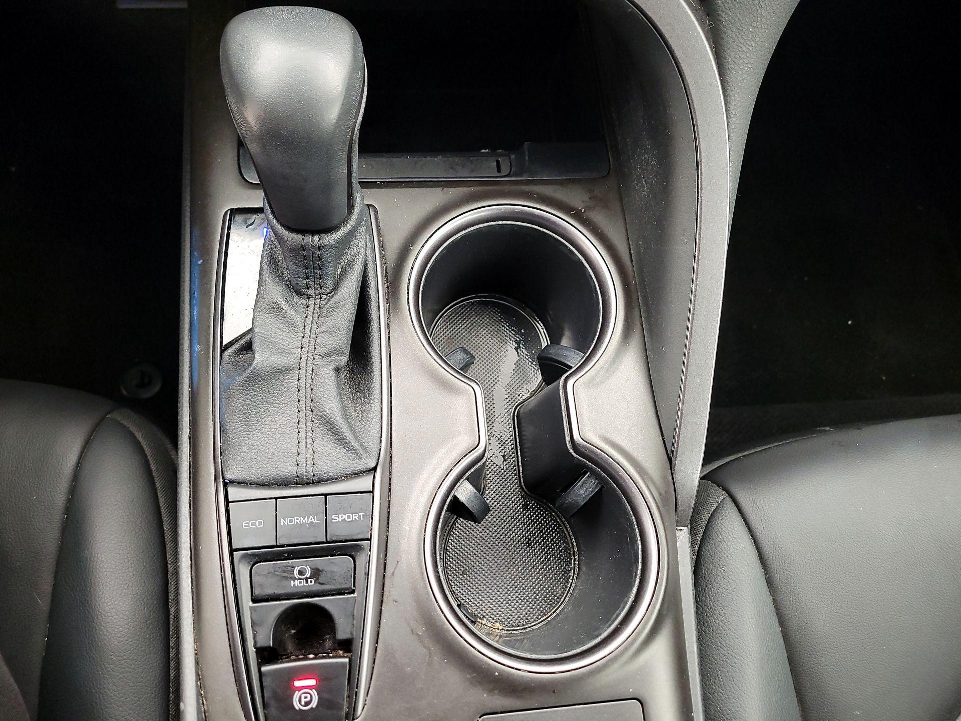 Thumbnail: 2023 Toyota Camry - 15