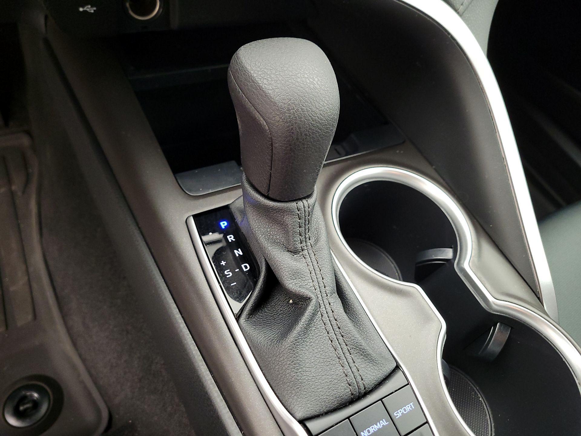 Thumbnail: 2023 Toyota Camry - 17