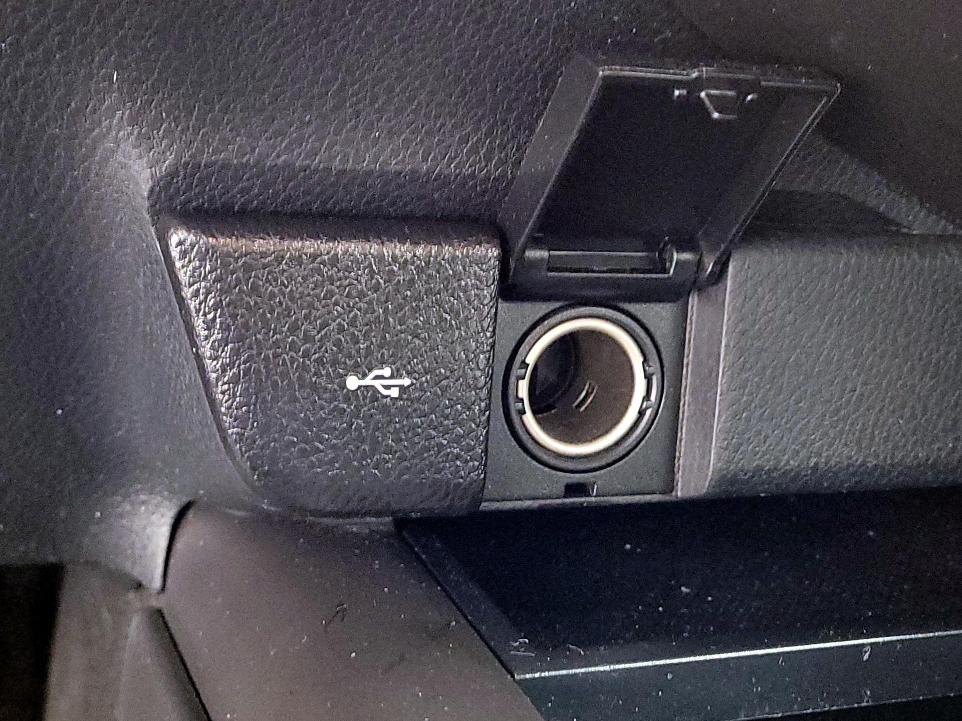 Thumbnail: 2023 Toyota Camry - 18