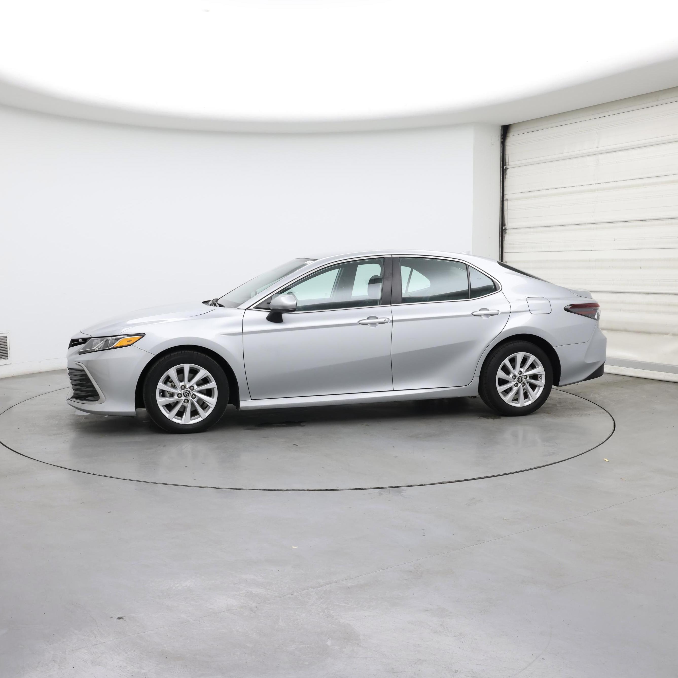 Thumbnail: 2023 Toyota Camry - 3