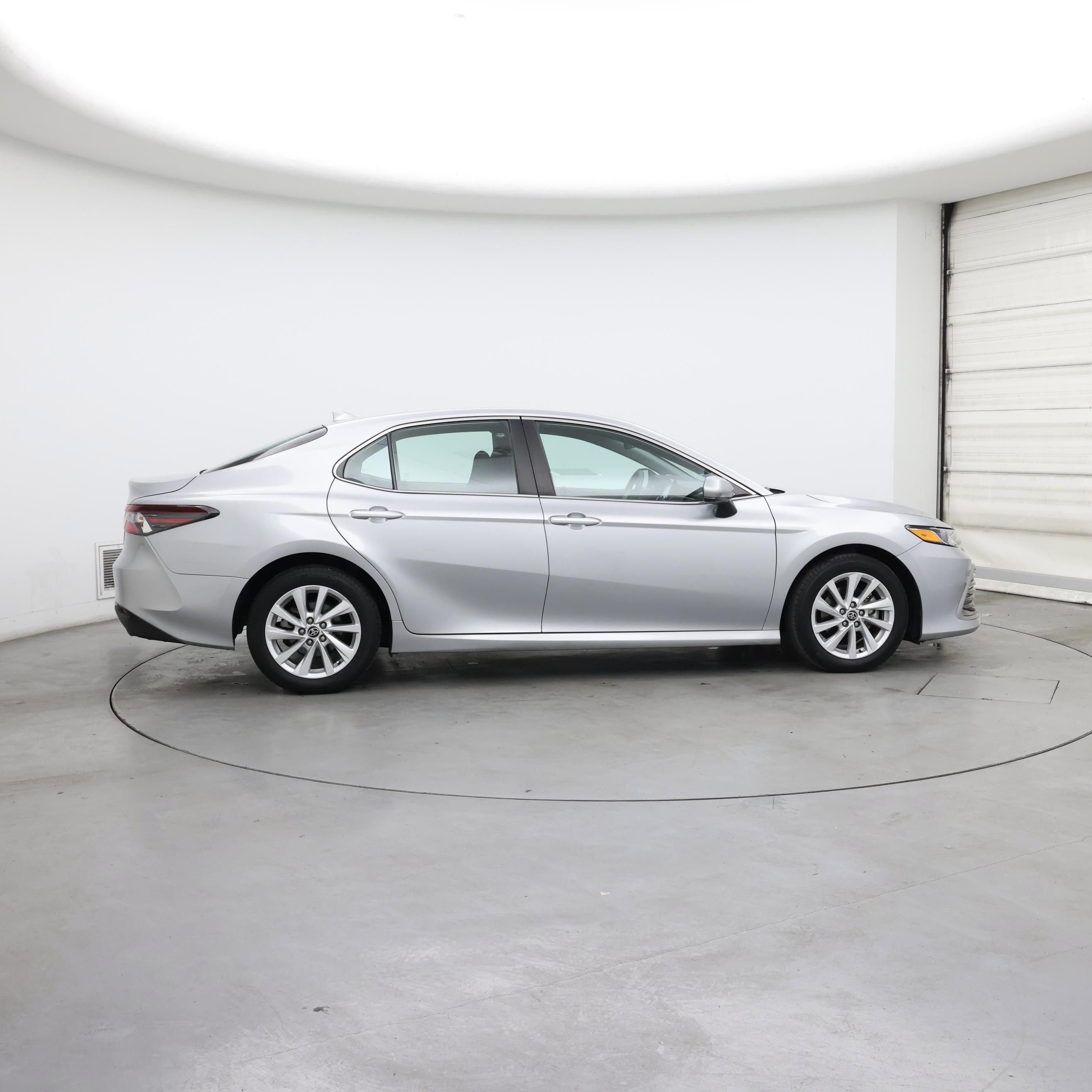 Thumbnail: 2023 Toyota Camry - 7