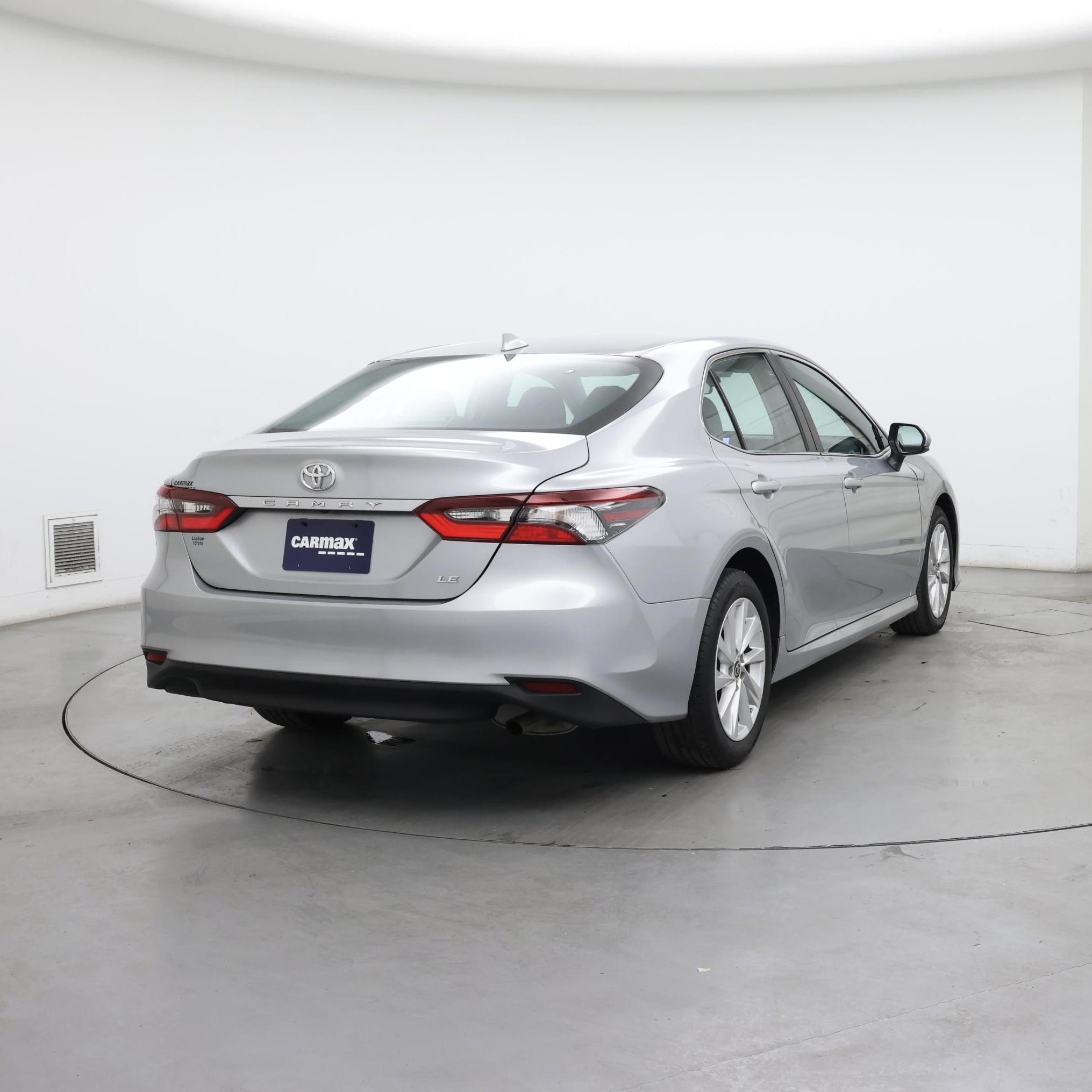 Thumbnail: 2023 Toyota Camry - 8