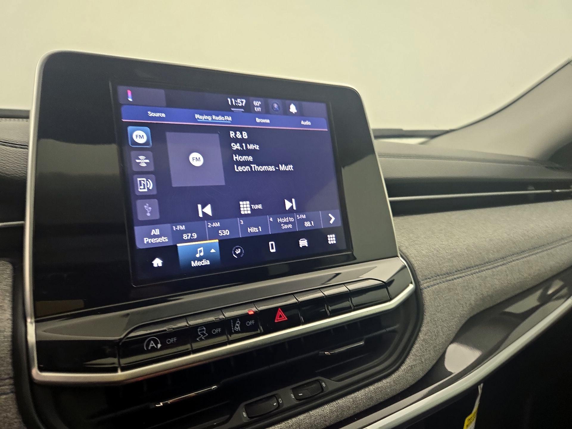 Thumbnail: 2022 Jeep Compass - 15