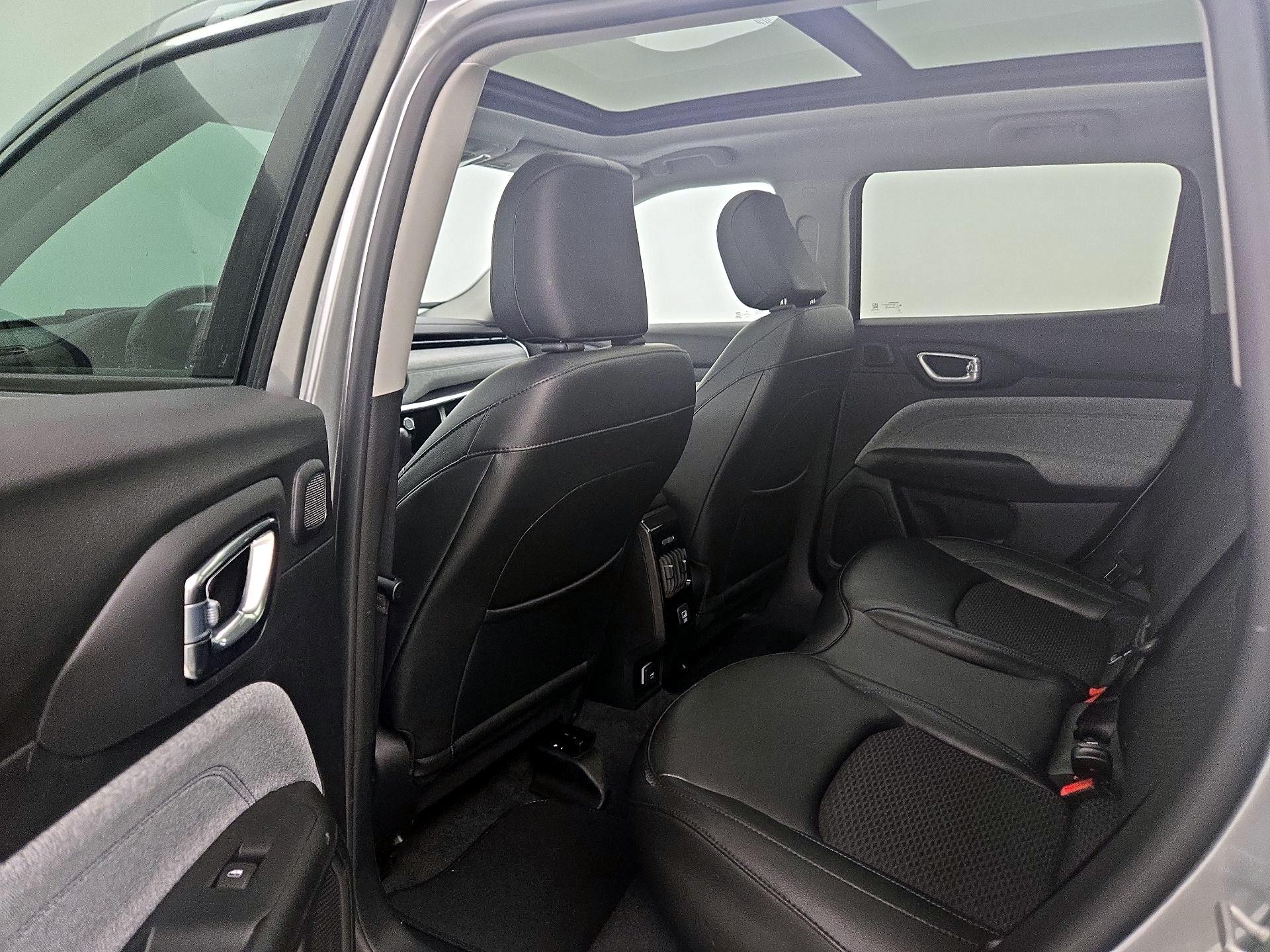 Thumbnail: 2022 Jeep Compass - 20