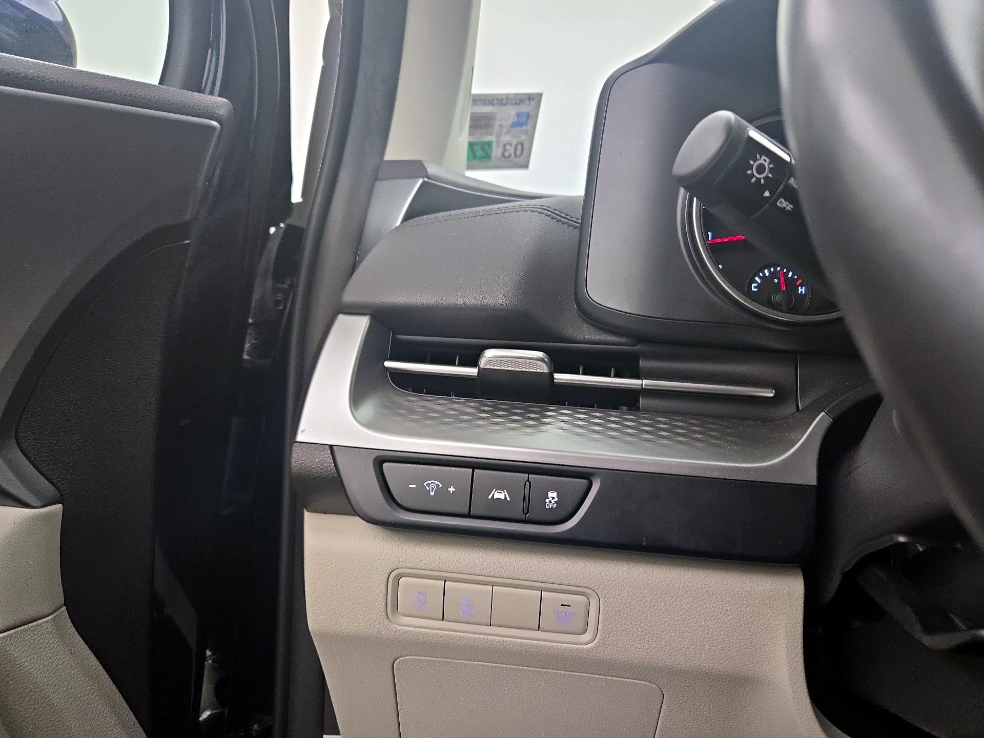 Thumbnail: 2024 Kia Carnival - 13