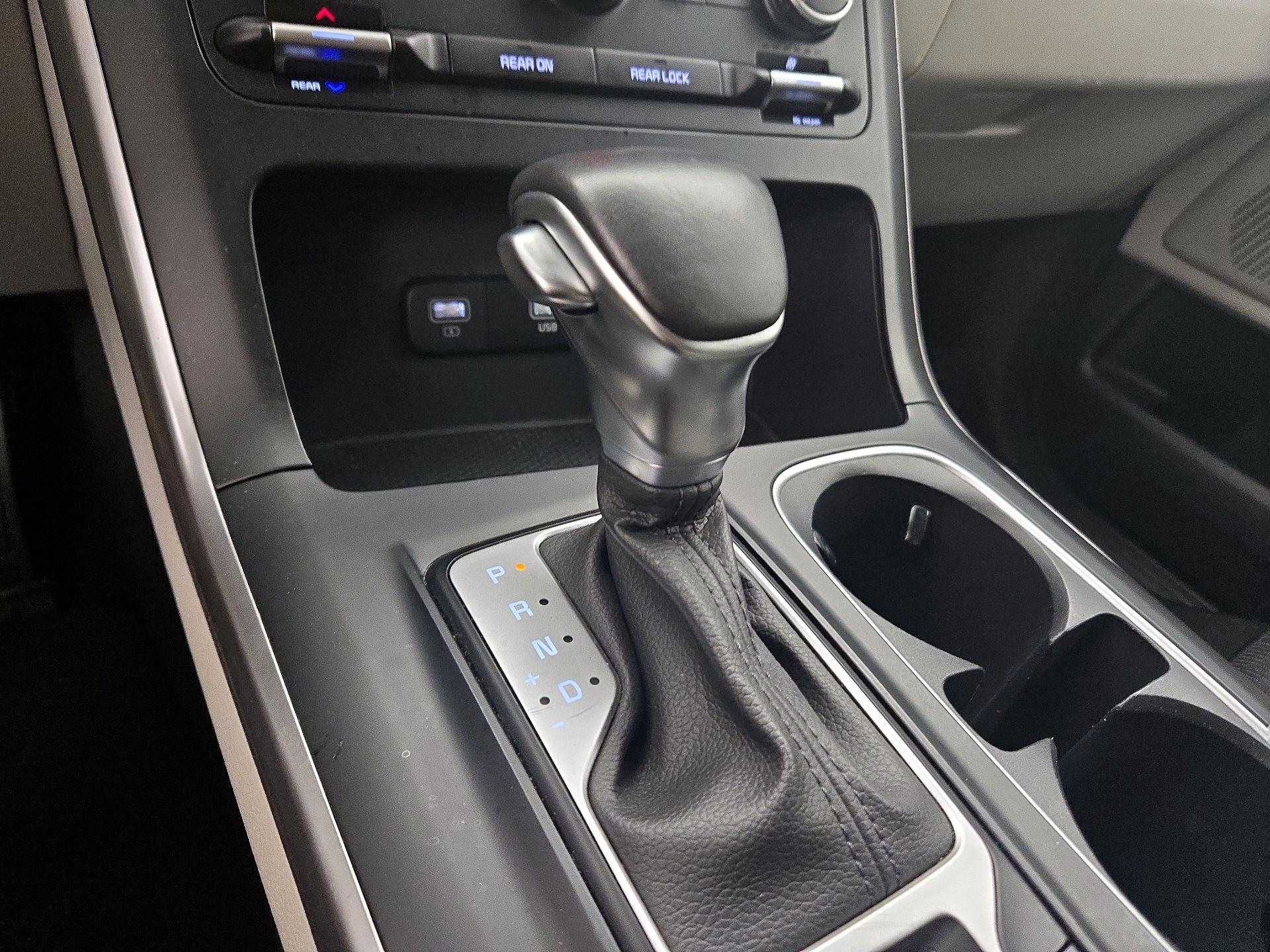 Thumbnail: 2024 Kia Carnival - 17