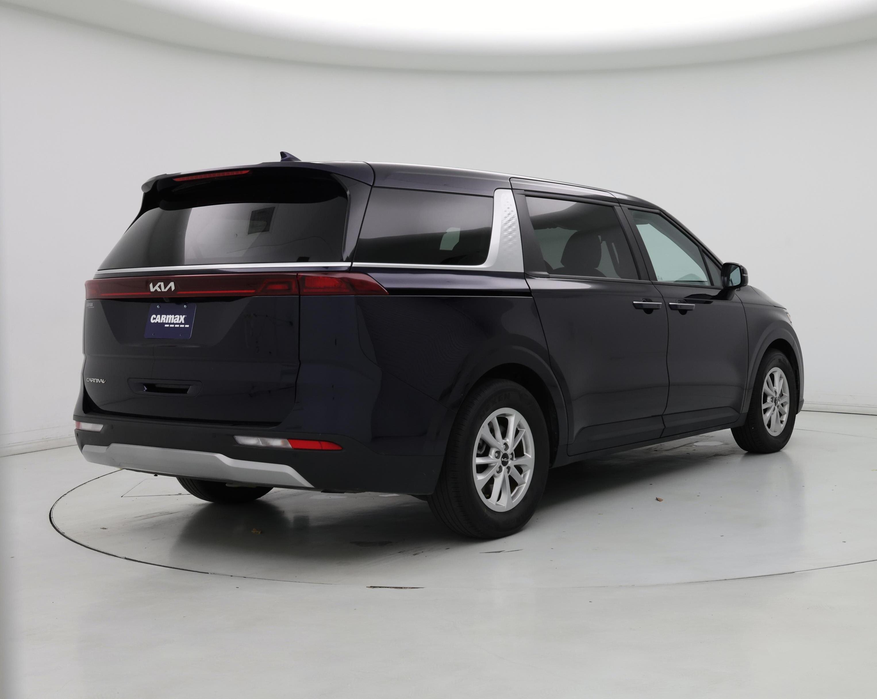 Thumbnail: 2024 Kia Carnival - 8