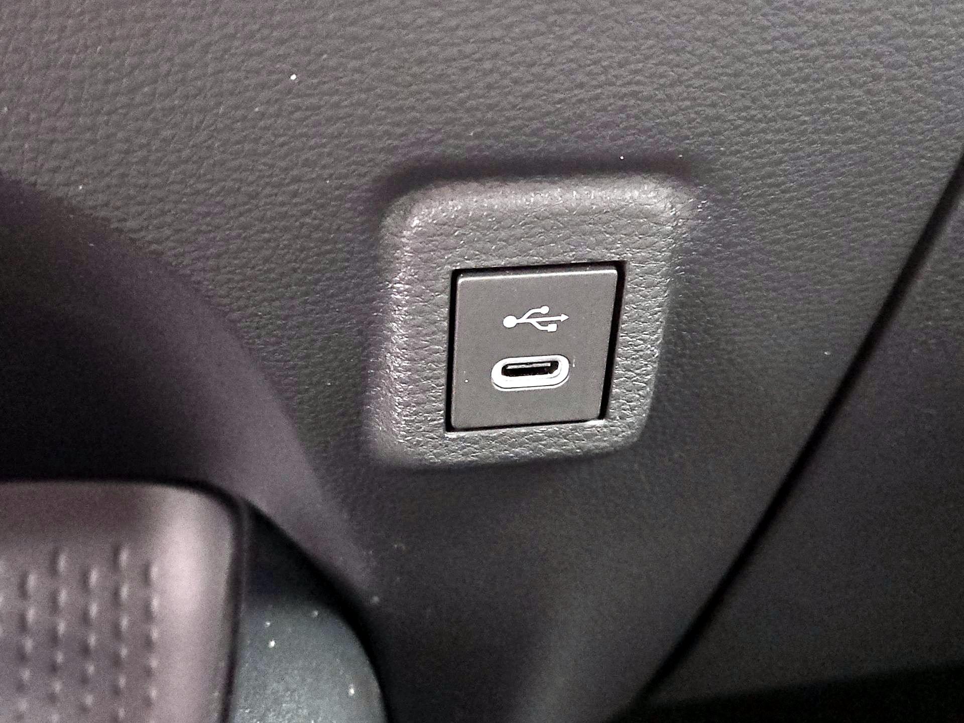 Thumbnail: 2024 Toyota Corolla - 18