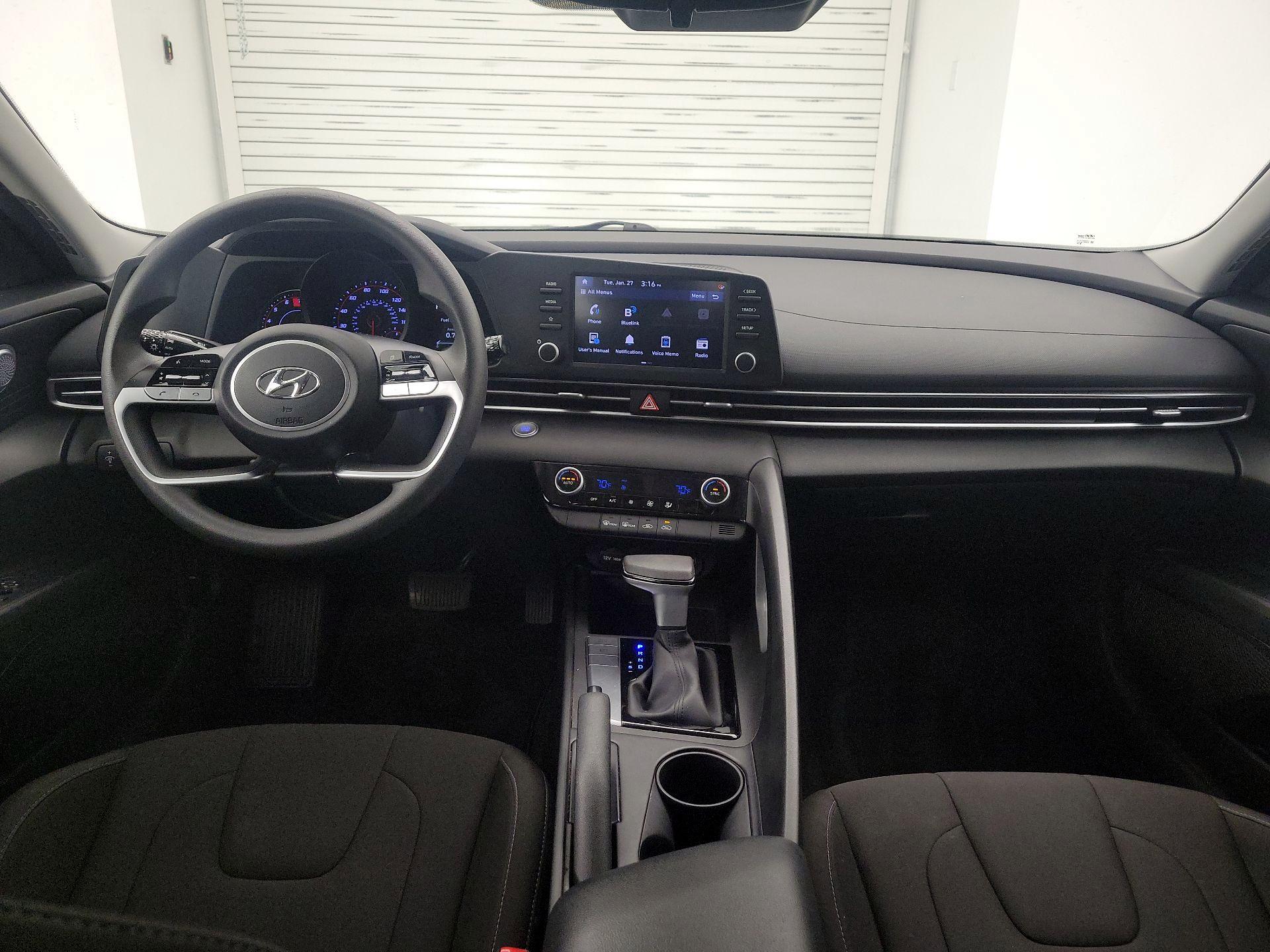 Thumbnail: 2023 Hyundai Elantra - 9