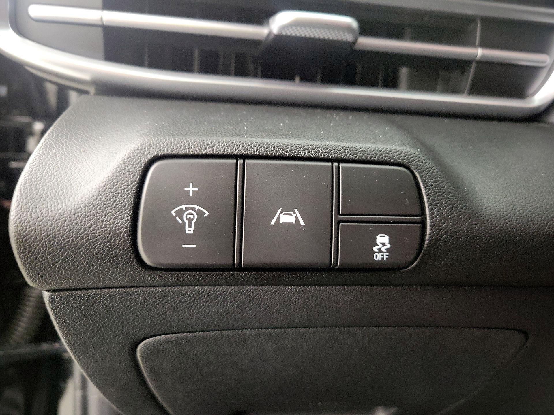 Thumbnail: 2023 Hyundai Elantra - 13