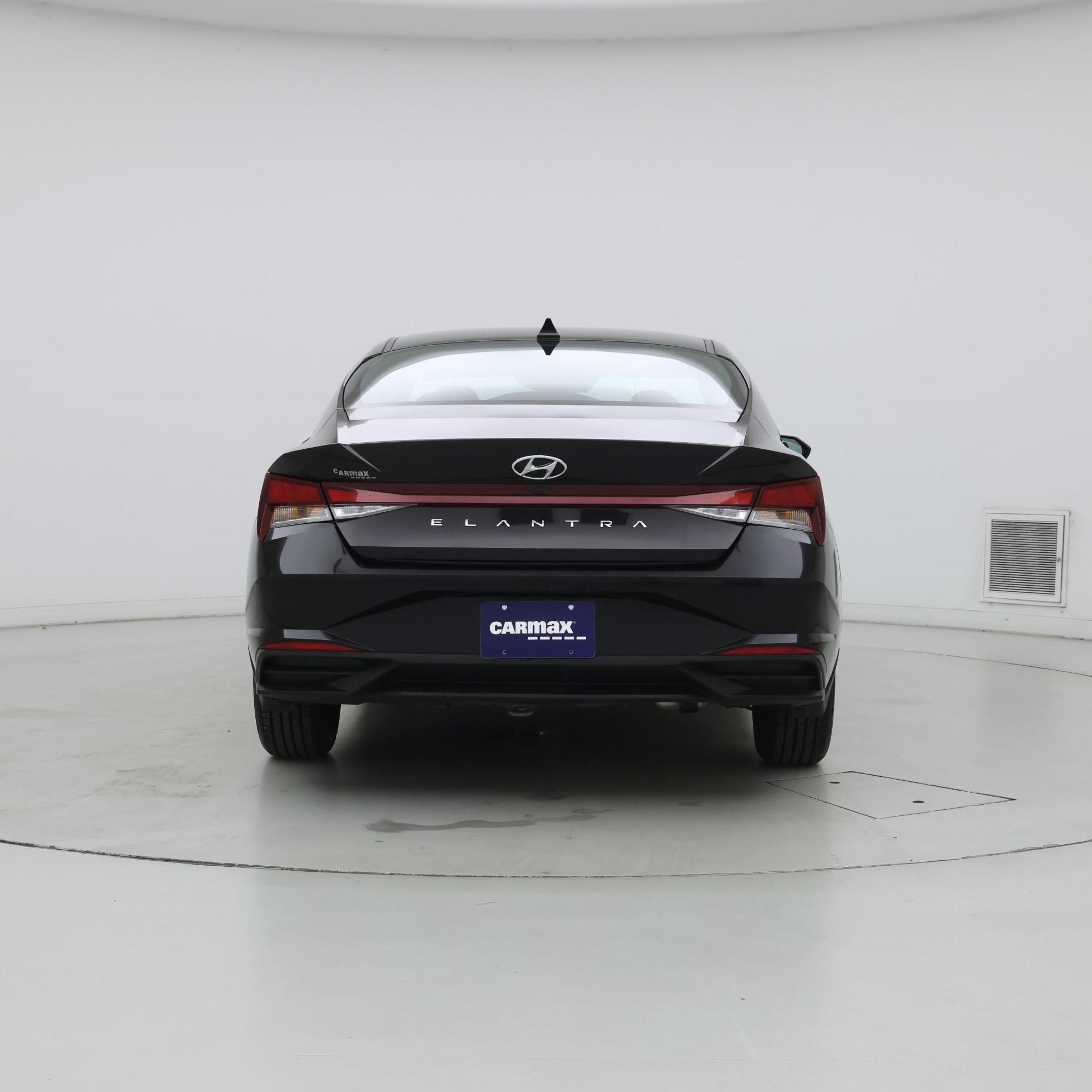 Thumbnail: 2023 Hyundai Elantra - 6