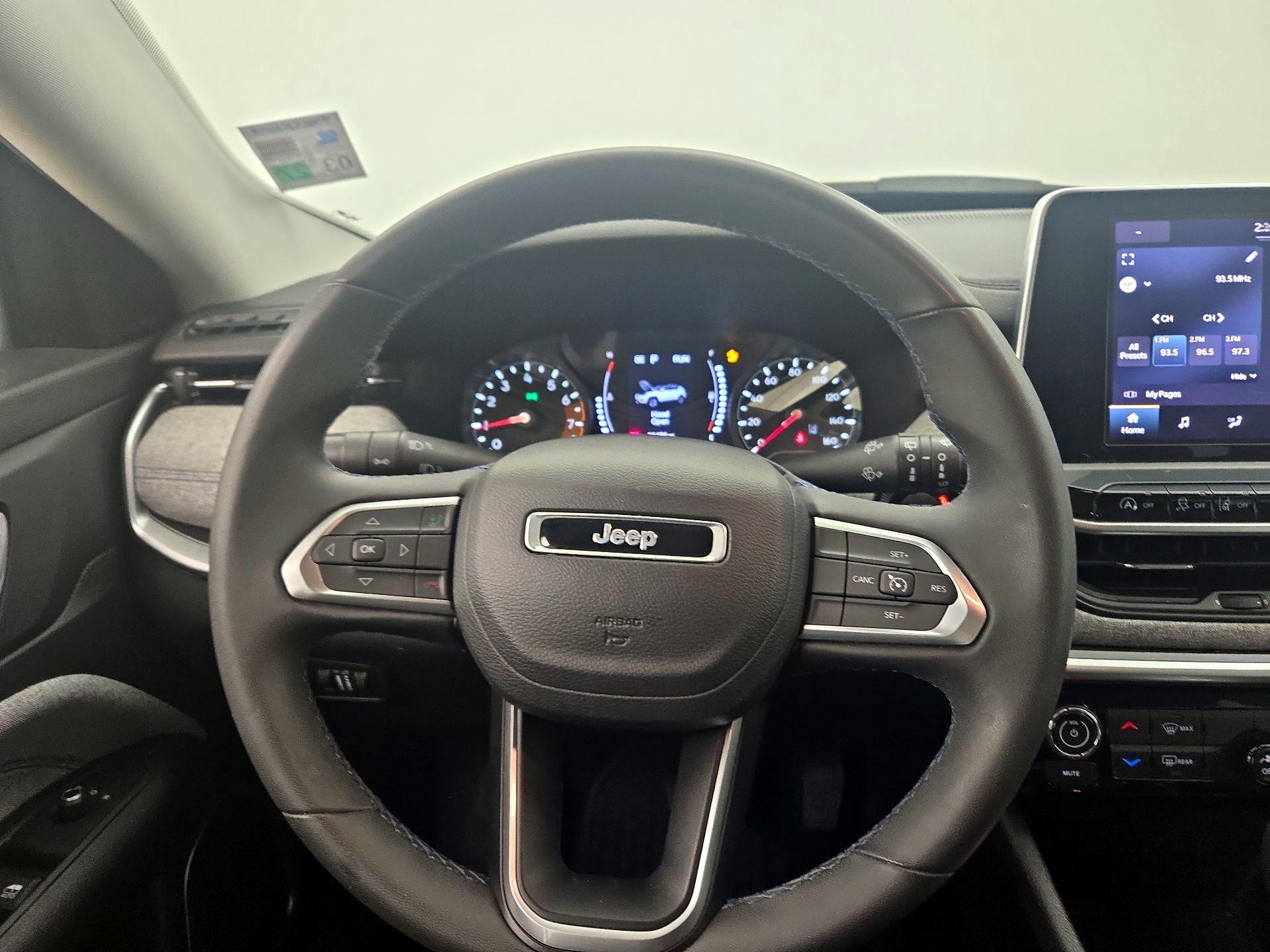 Thumbnail: 2022 Jeep Compass - 10