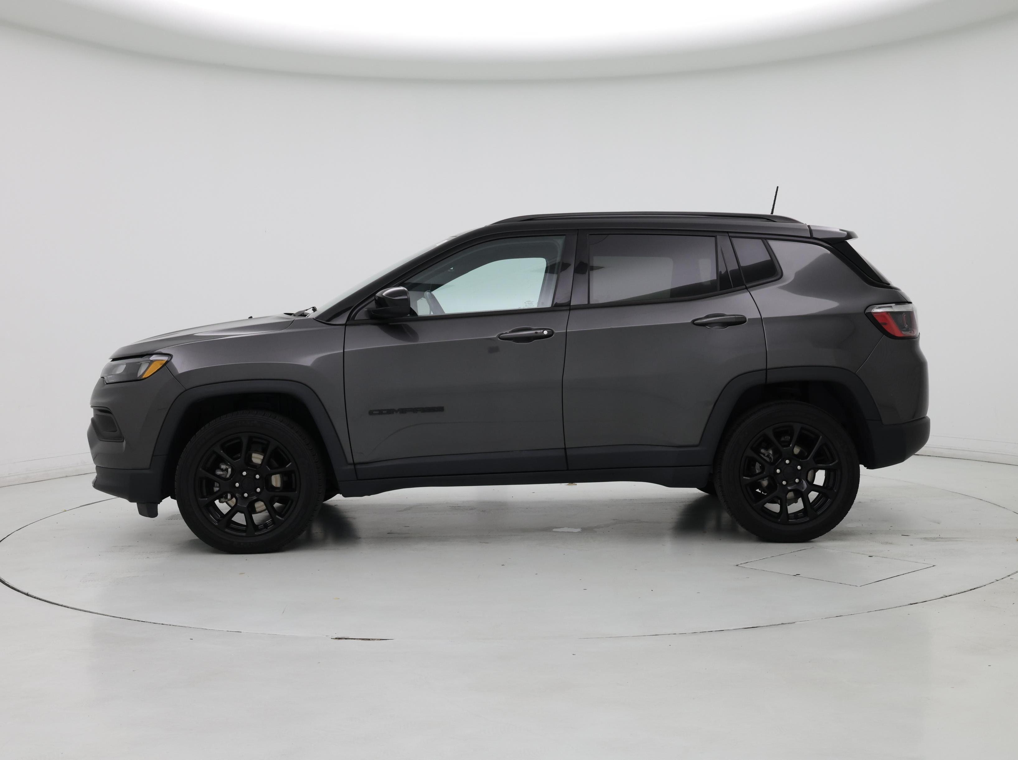 Thumbnail: 2022 Jeep Compass - 3