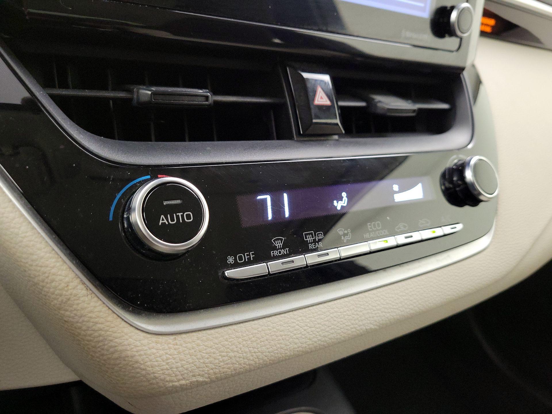 Thumbnail: 2021 Toyota Corolla - 16