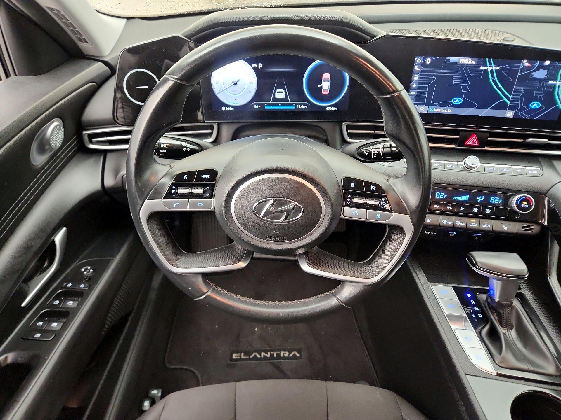 Thumbnail: 2023 Hyundai Elantra - 10