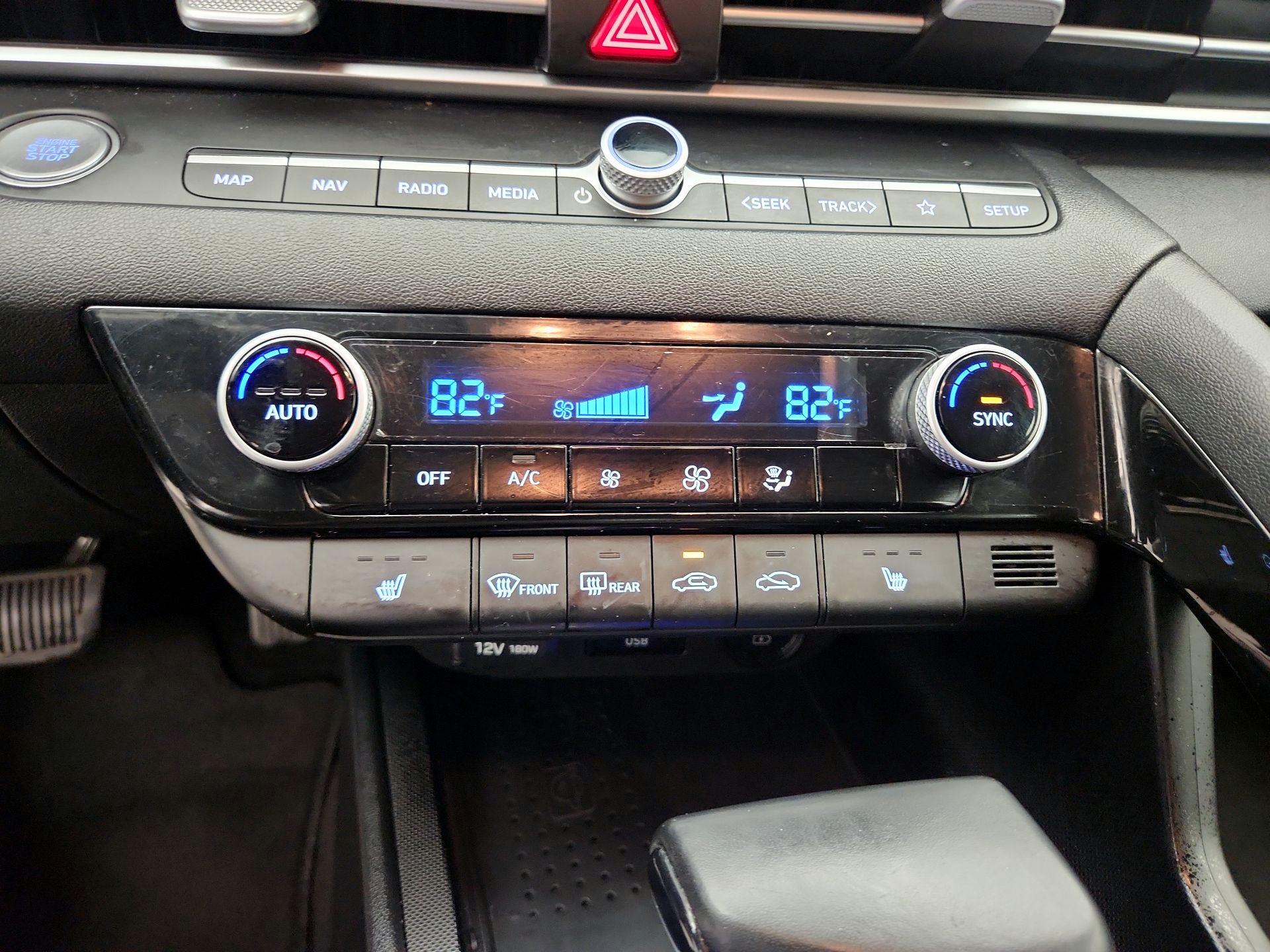 Thumbnail: 2023 Hyundai Elantra - 17