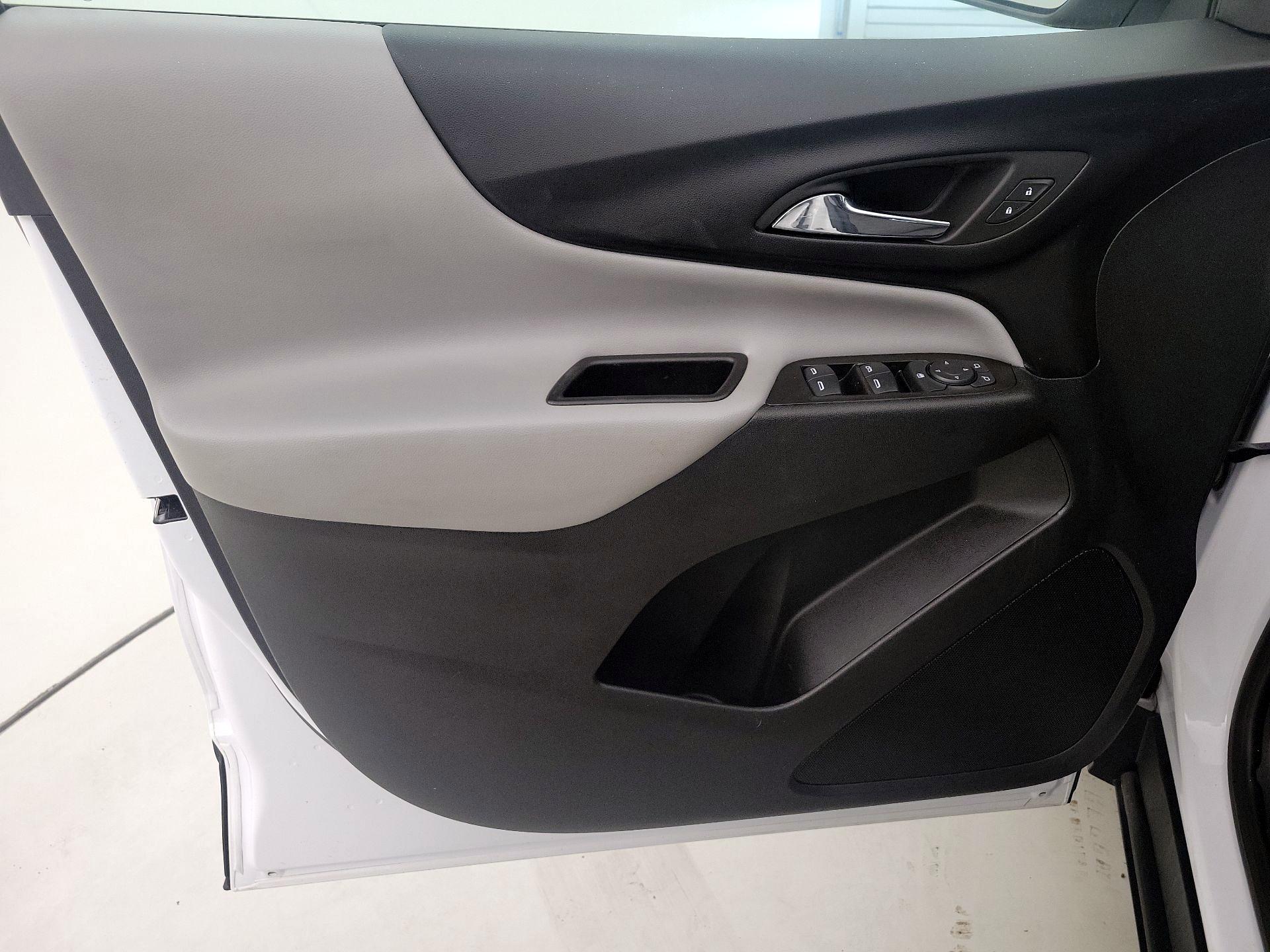 Thumbnail: 2023 Chevrolet Equinox - 12