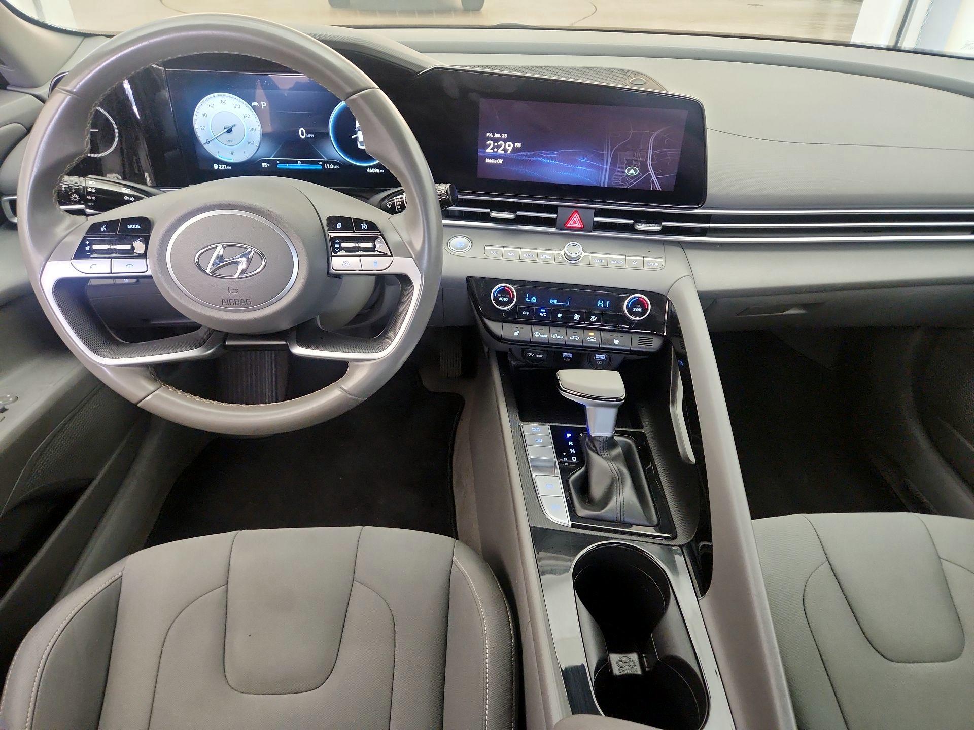 Thumbnail: 2023 Hyundai Elantra - 9