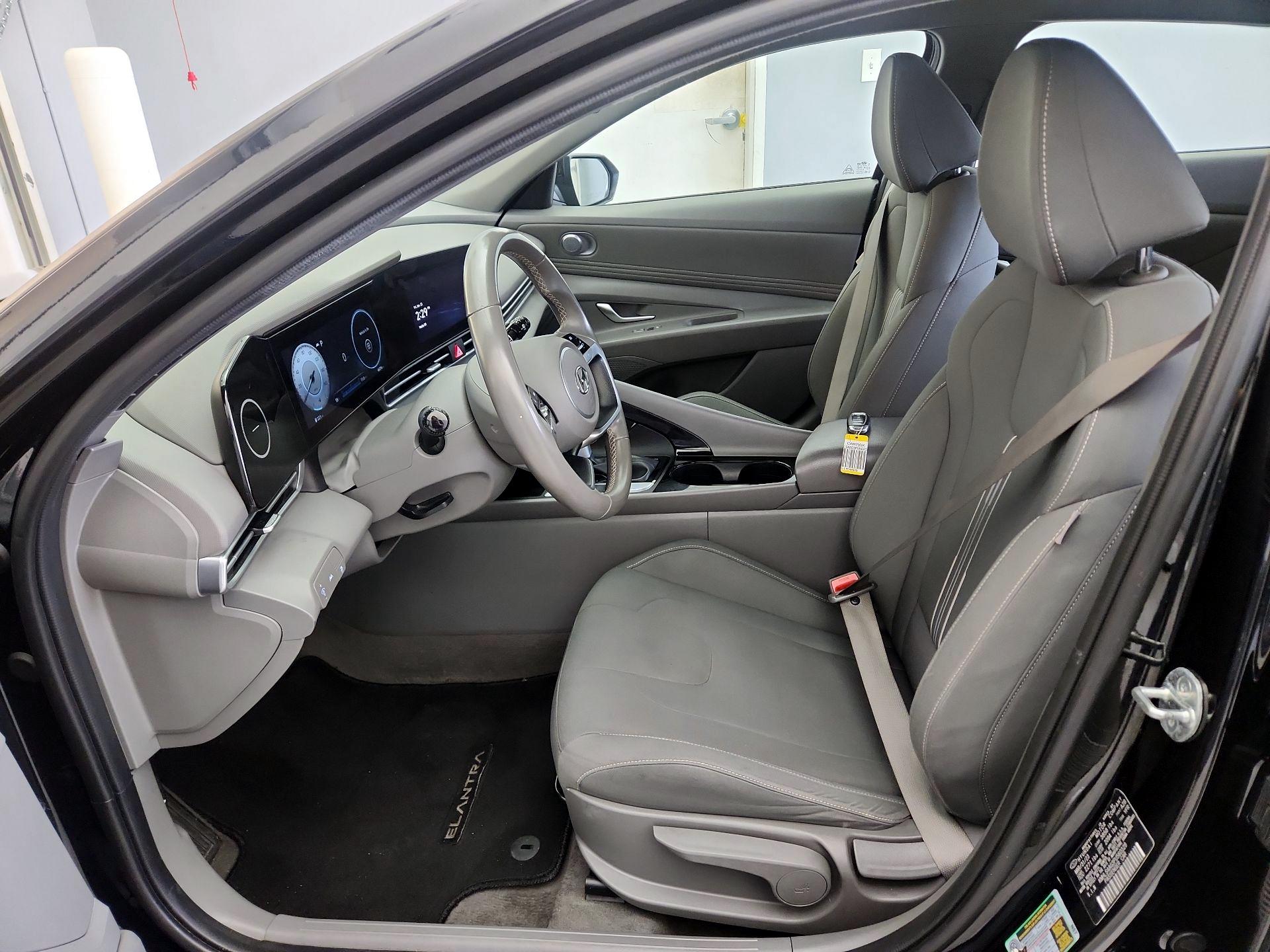 Thumbnail: 2023 Hyundai Elantra - 11