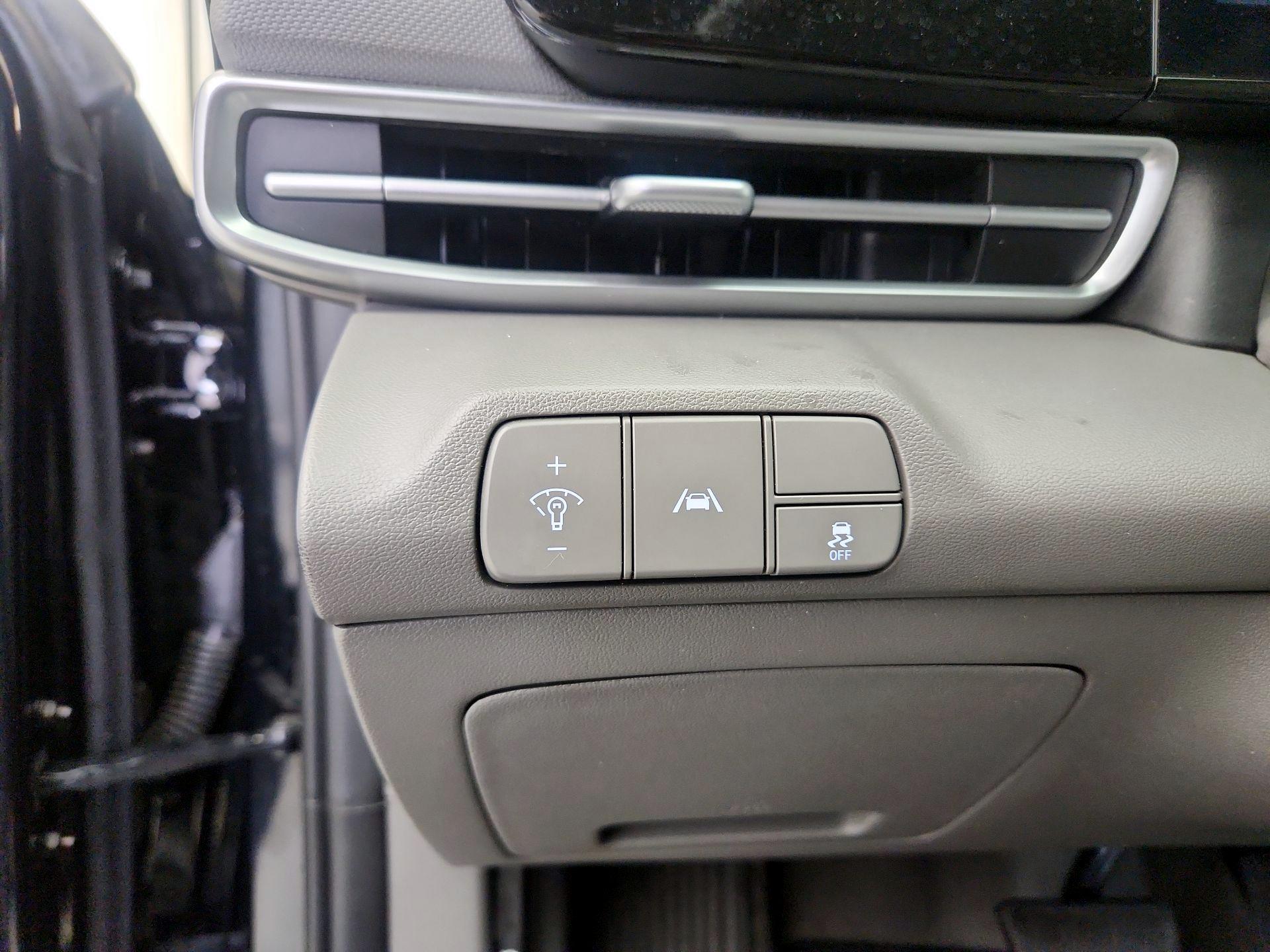 Thumbnail: 2023 Hyundai Elantra - 13