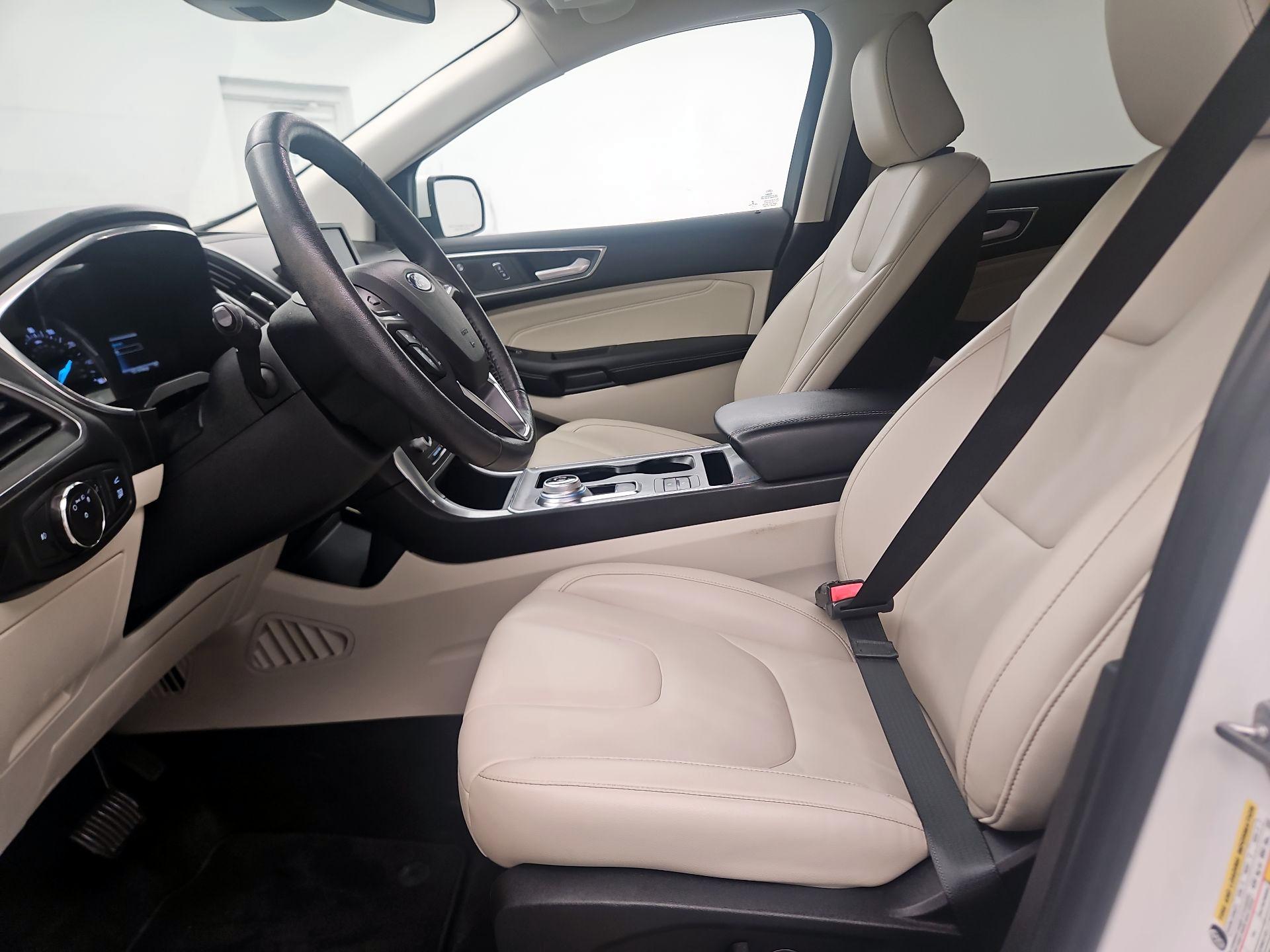 Thumbnail: 2021 Ford Edge - 11