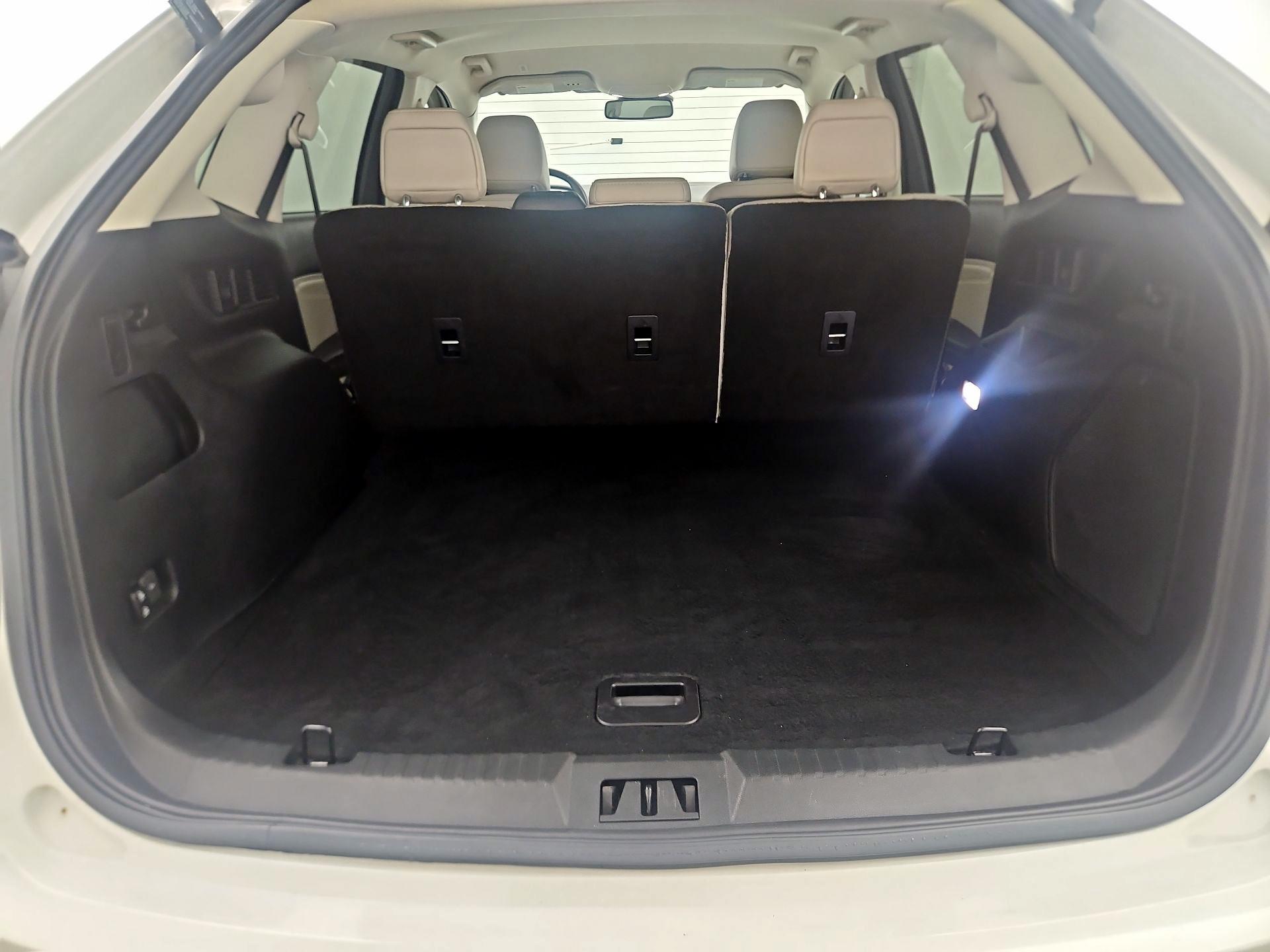 Thumbnail: 2021 Ford Edge - 19