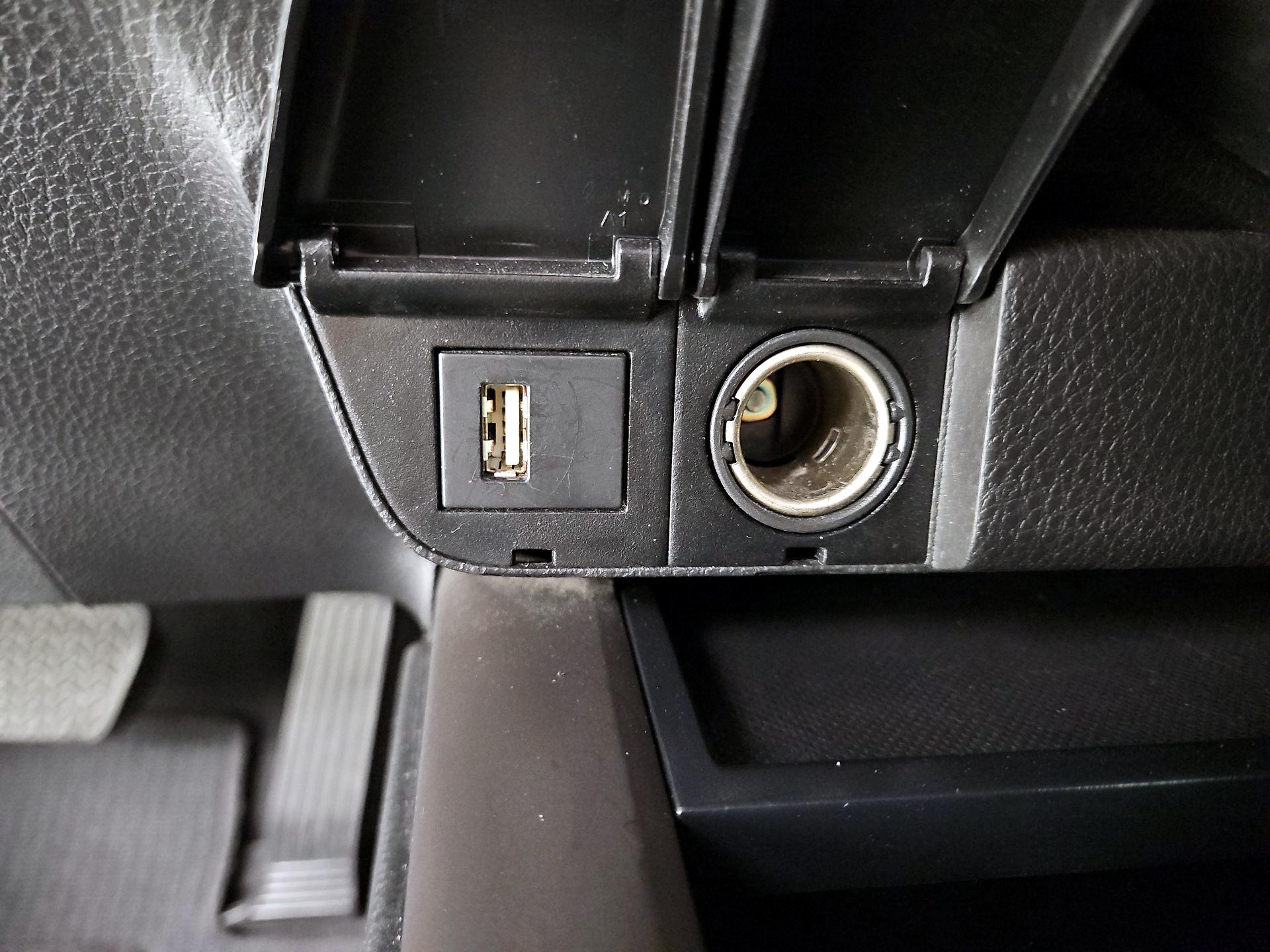 Thumbnail: 2022 Toyota Camry - 18