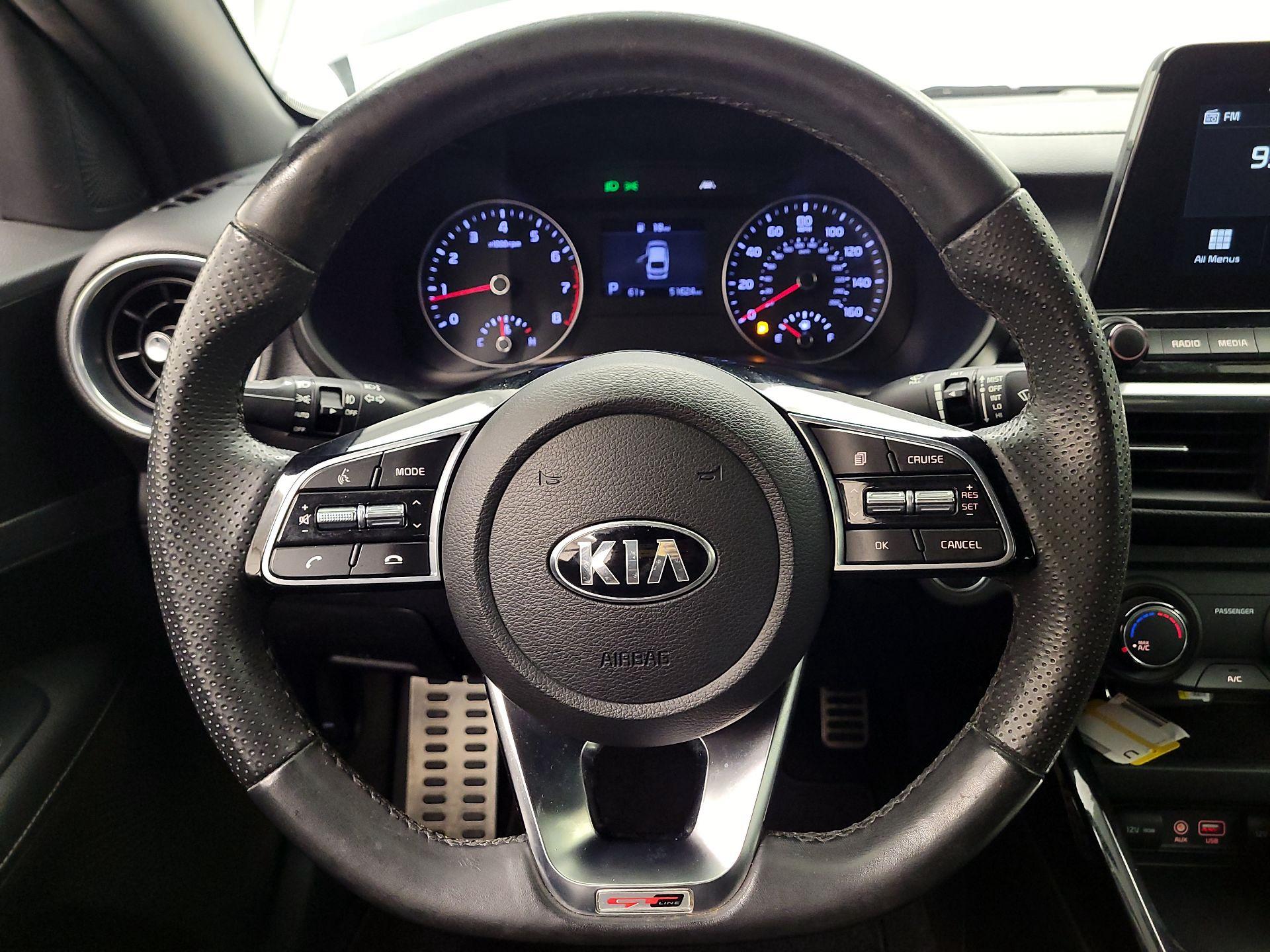 Thumbnail: 2020 Kia Forte - 10