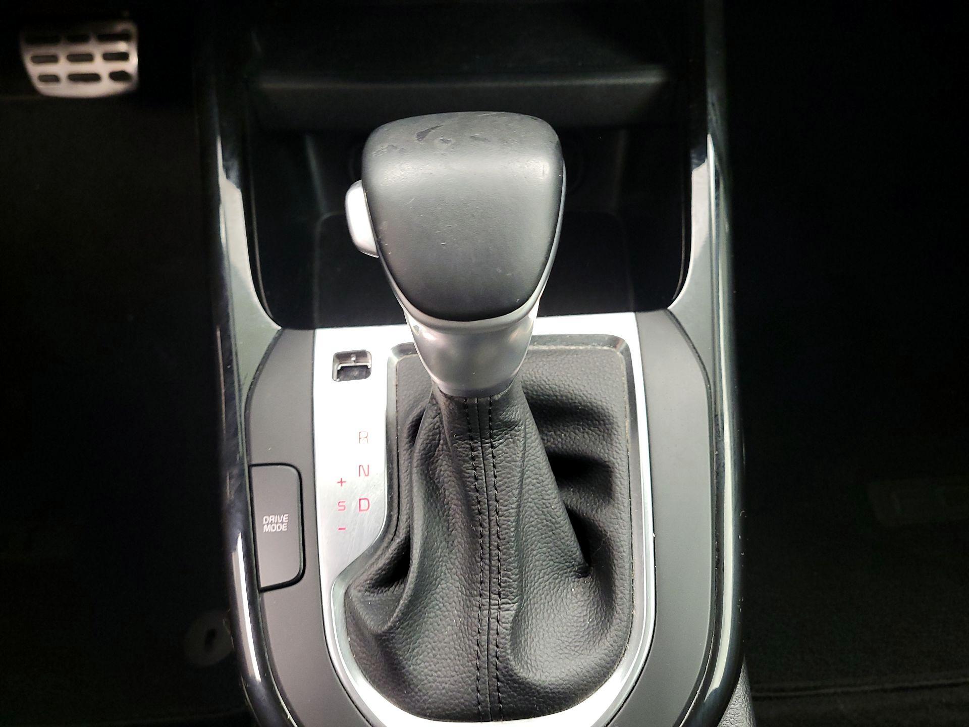 Thumbnail: 2020 Kia Forte - 15