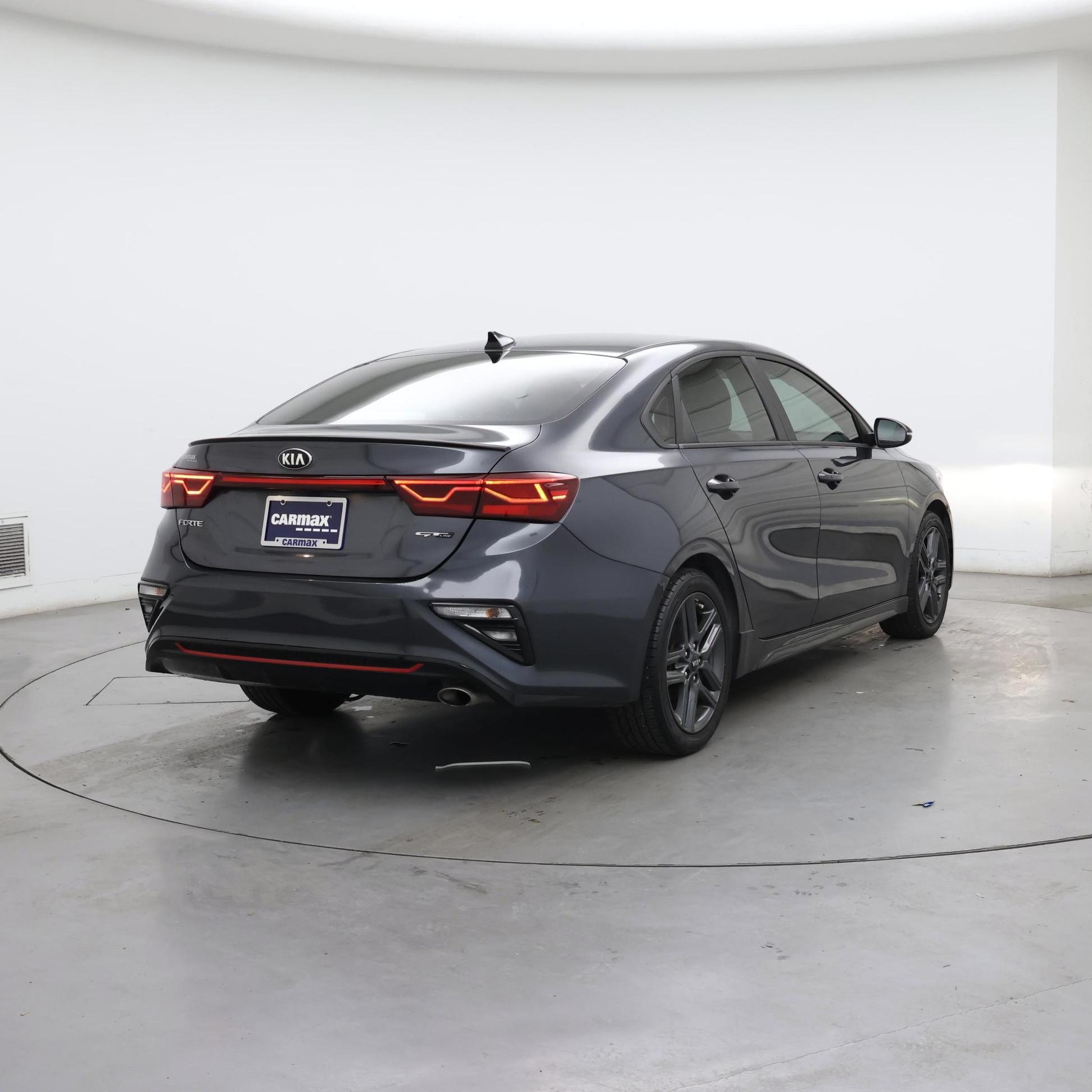 Thumbnail: 2020 Kia Forte - 8