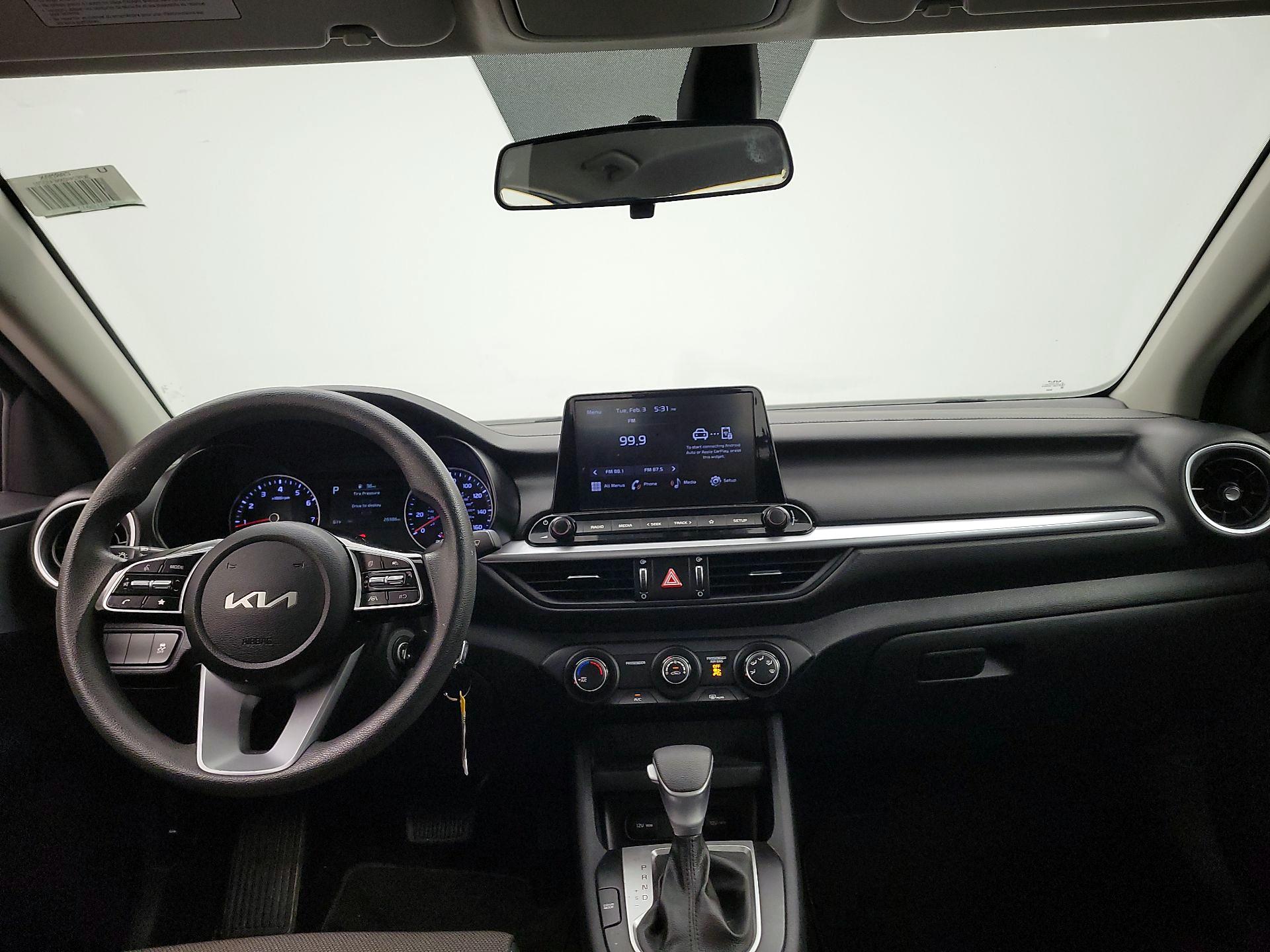 Thumbnail: 2022 Kia Forte - 9