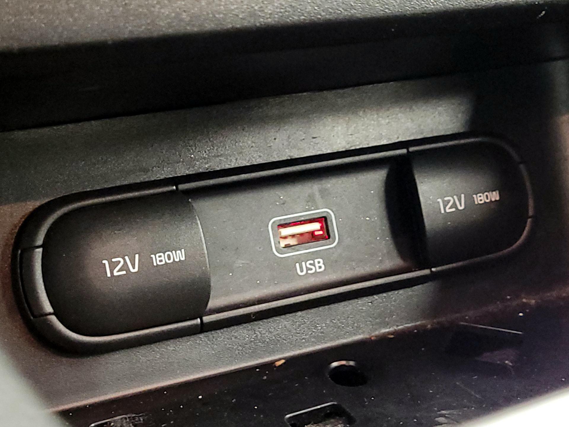 Thumbnail: 2022 Kia Forte - 18