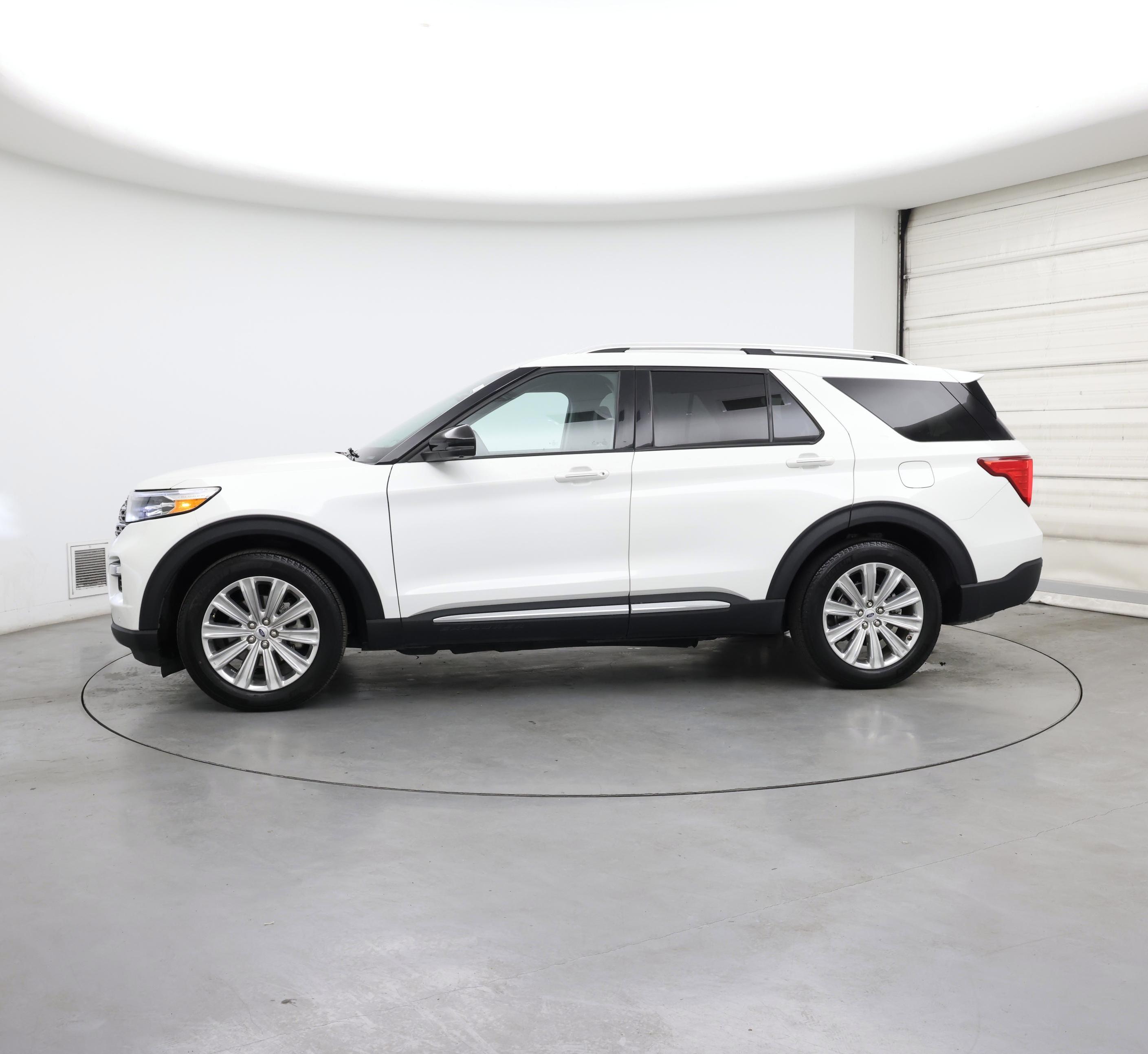 Thumbnail: 2023 Ford Explorer - 3