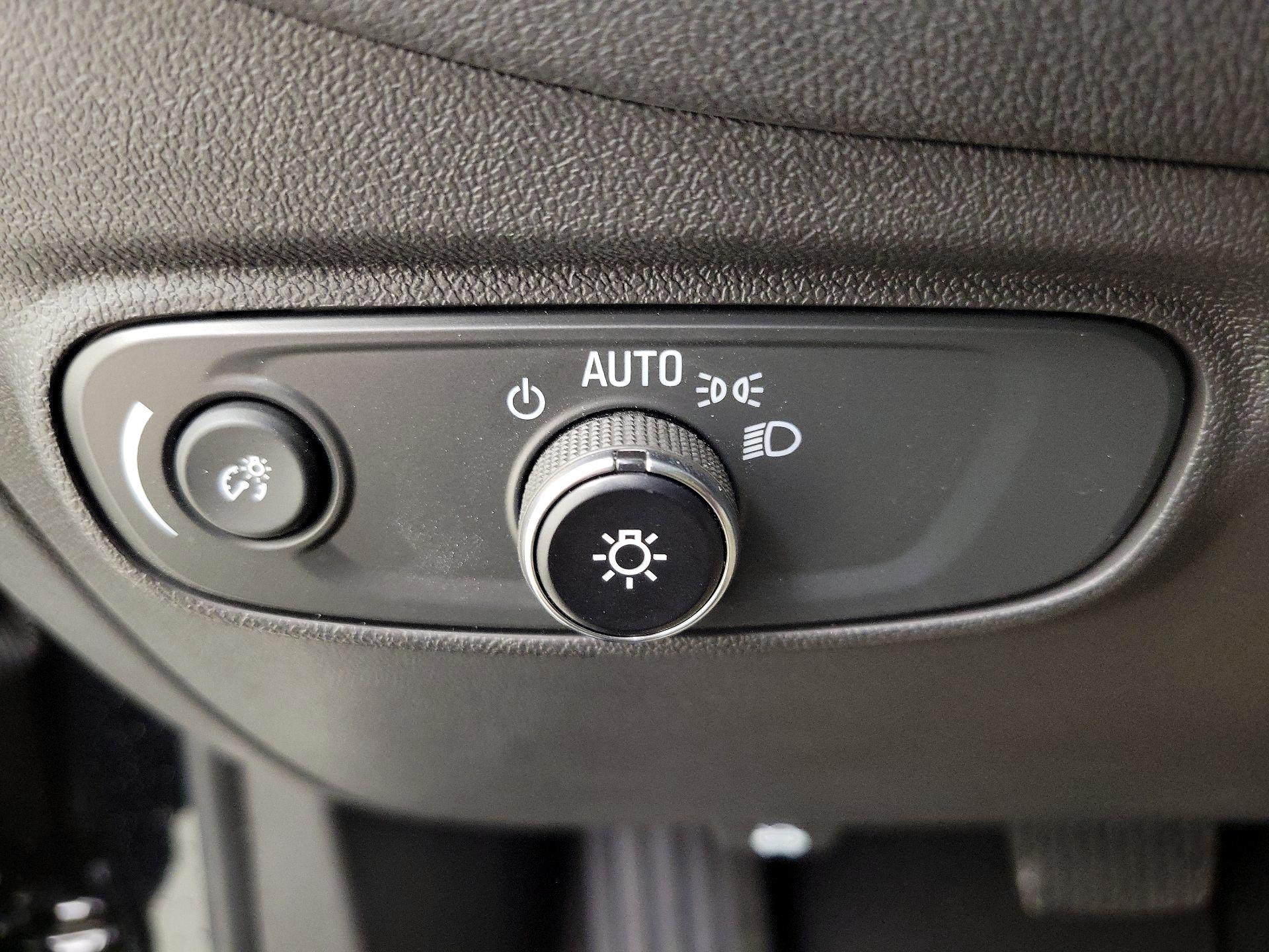 Thumbnail: 2024 Chevrolet Equinox - 13