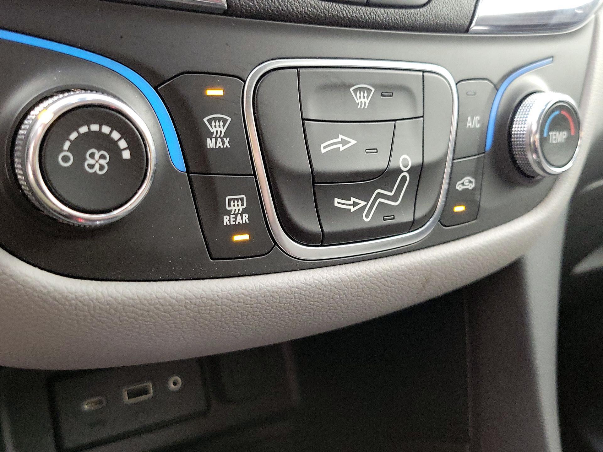 Thumbnail: 2024 Chevrolet Equinox - 16