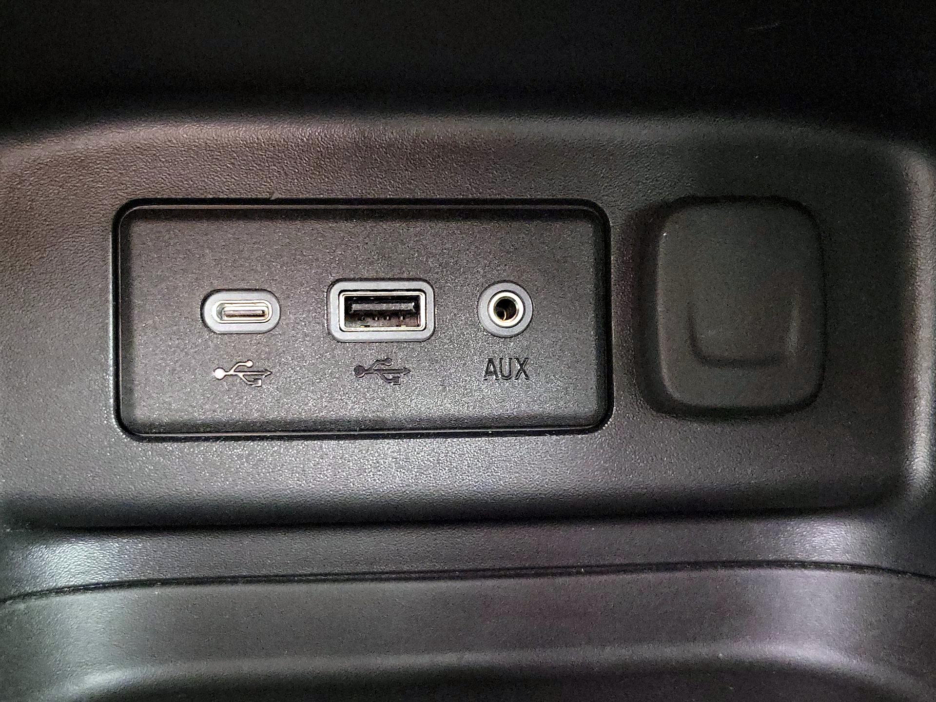 Thumbnail: 2024 Chevrolet Equinox - 18