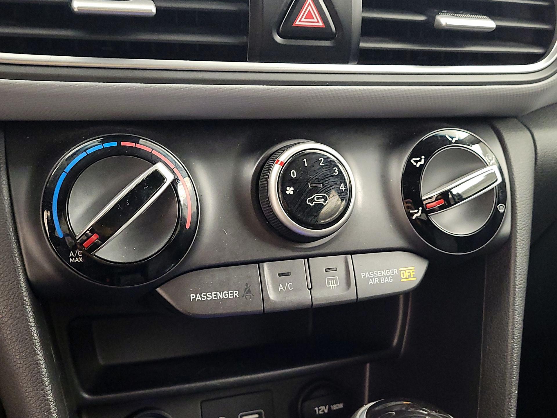 Thumbnail: 2021 Hyundai Kona - 16