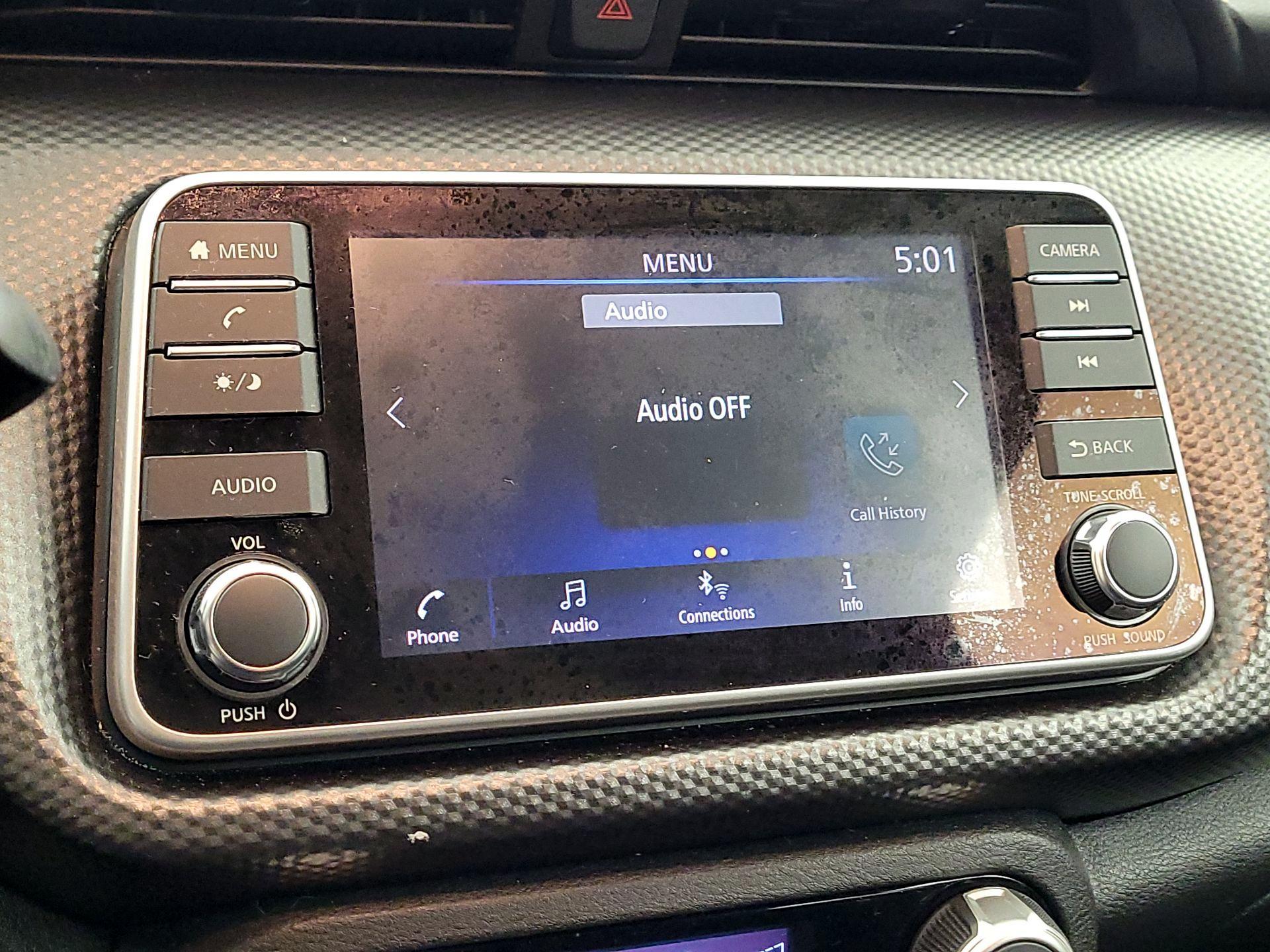 Thumbnail: 2020 Nissan Kicks - 15