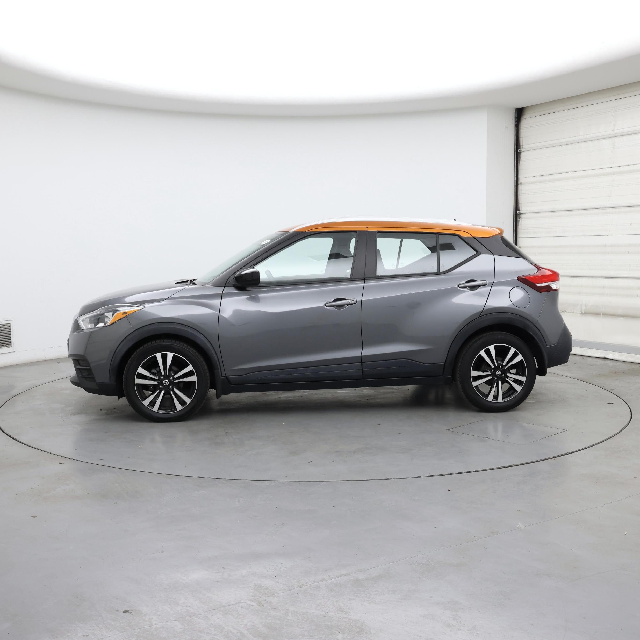 Thumbnail: 2020 Nissan Kicks - 3