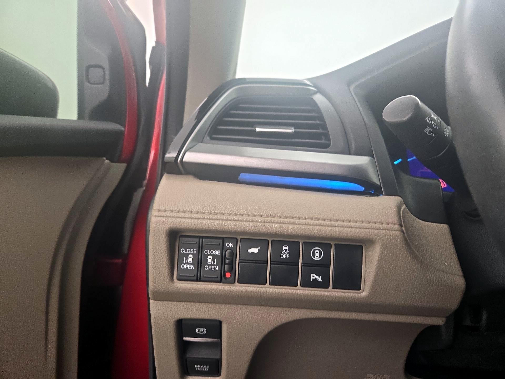 Thumbnail: 2023 Honda Odyssey - 13