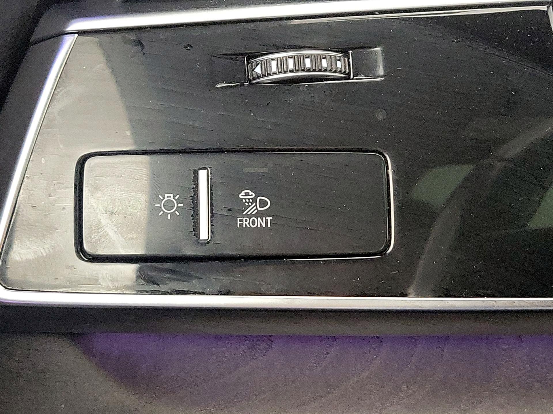 Thumbnail: 2021 Audi Q7 - 13