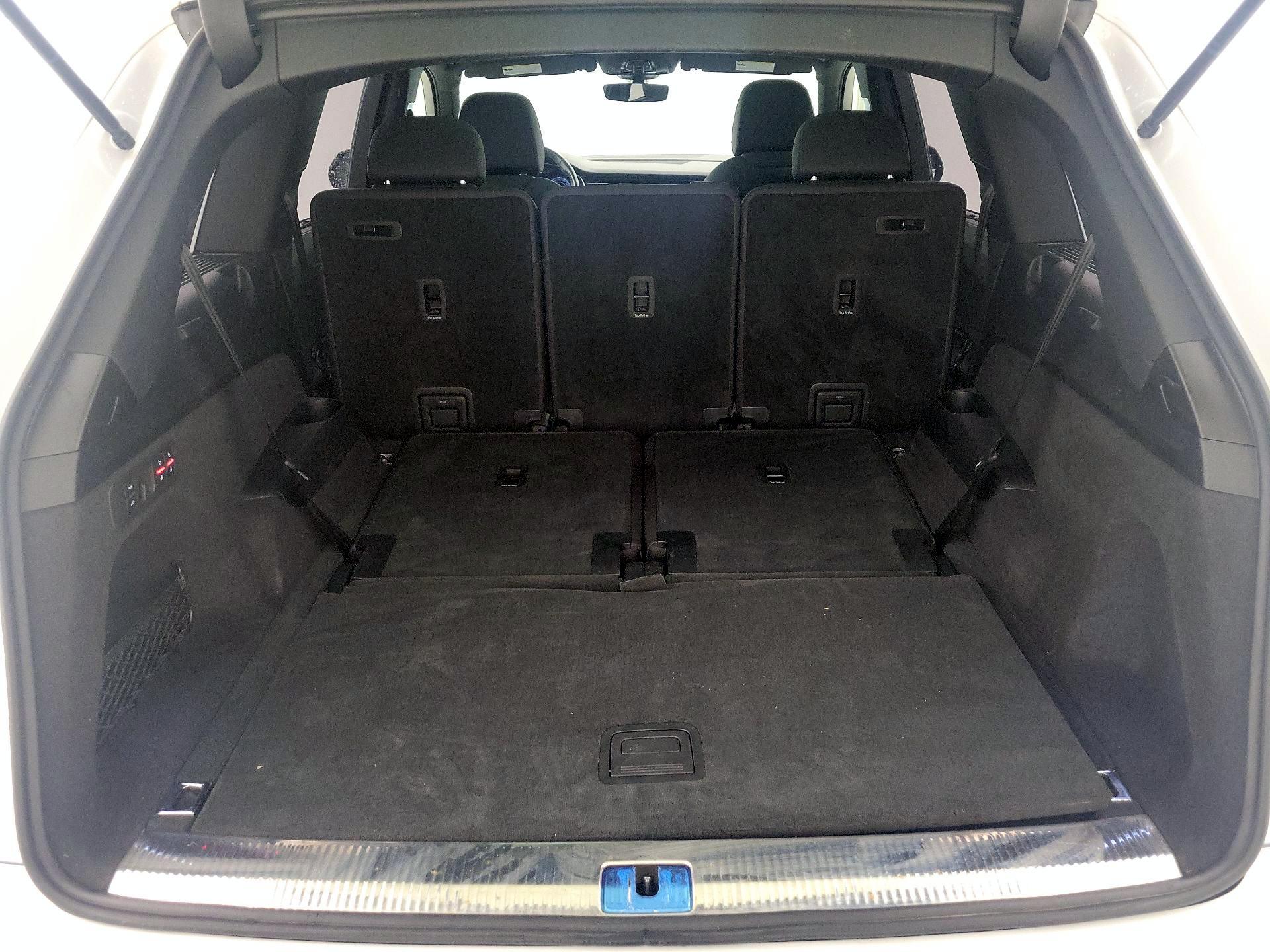 Thumbnail: 2021 Audi Q7 - 20