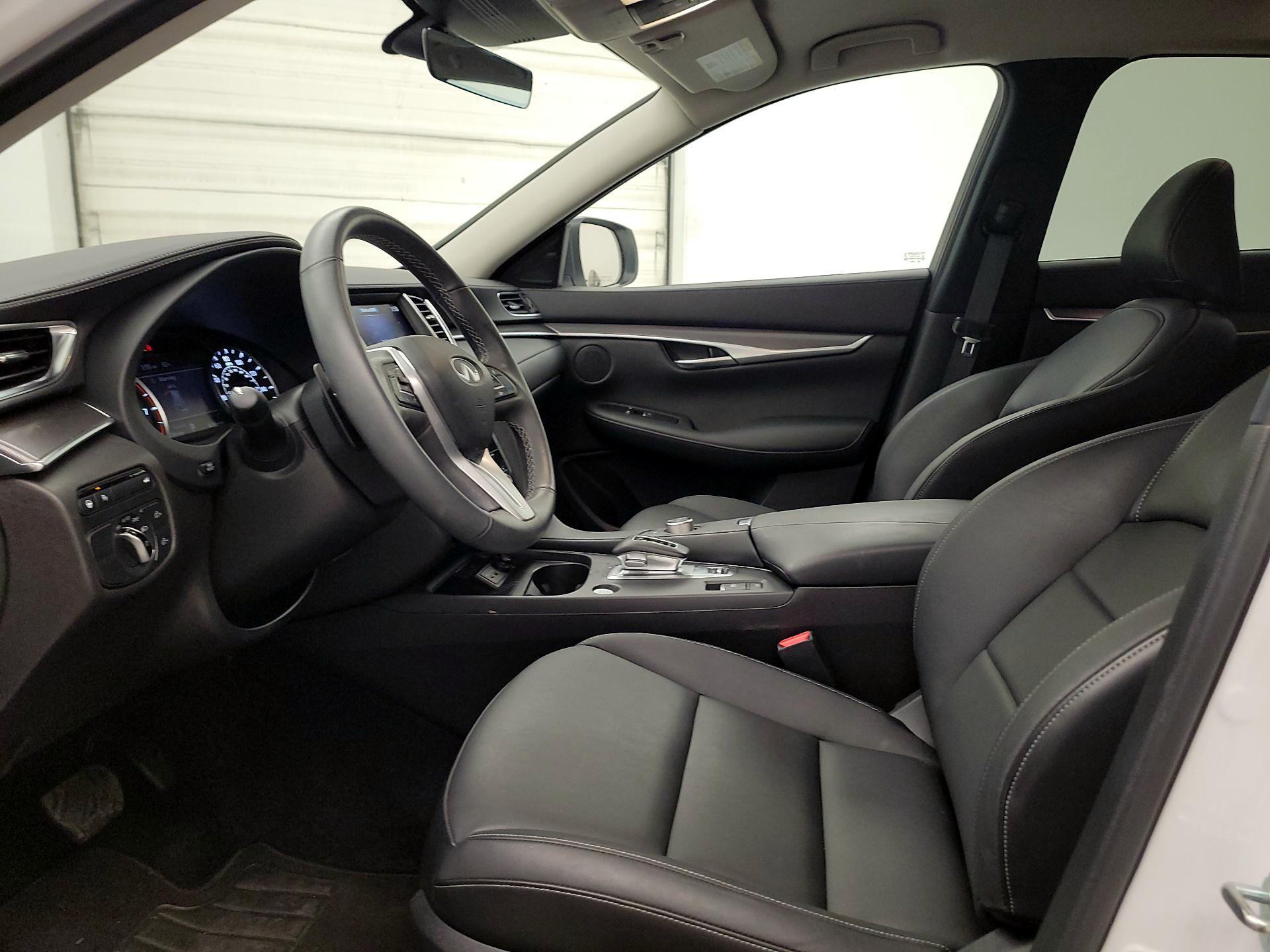 Thumbnail: 2023 INFINITI QX50 - 11