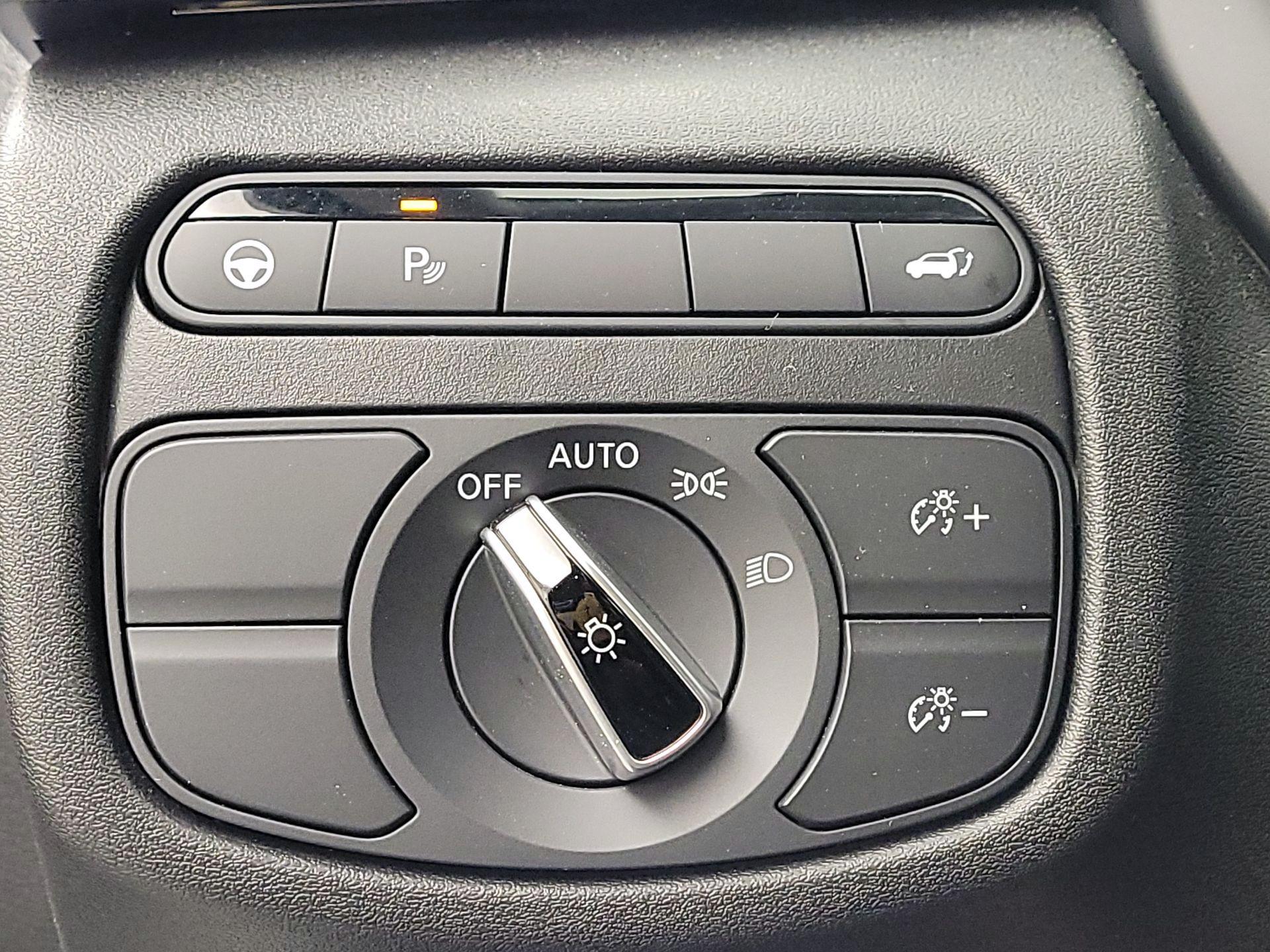 Thumbnail: 2023 INFINITI QX50 - 13