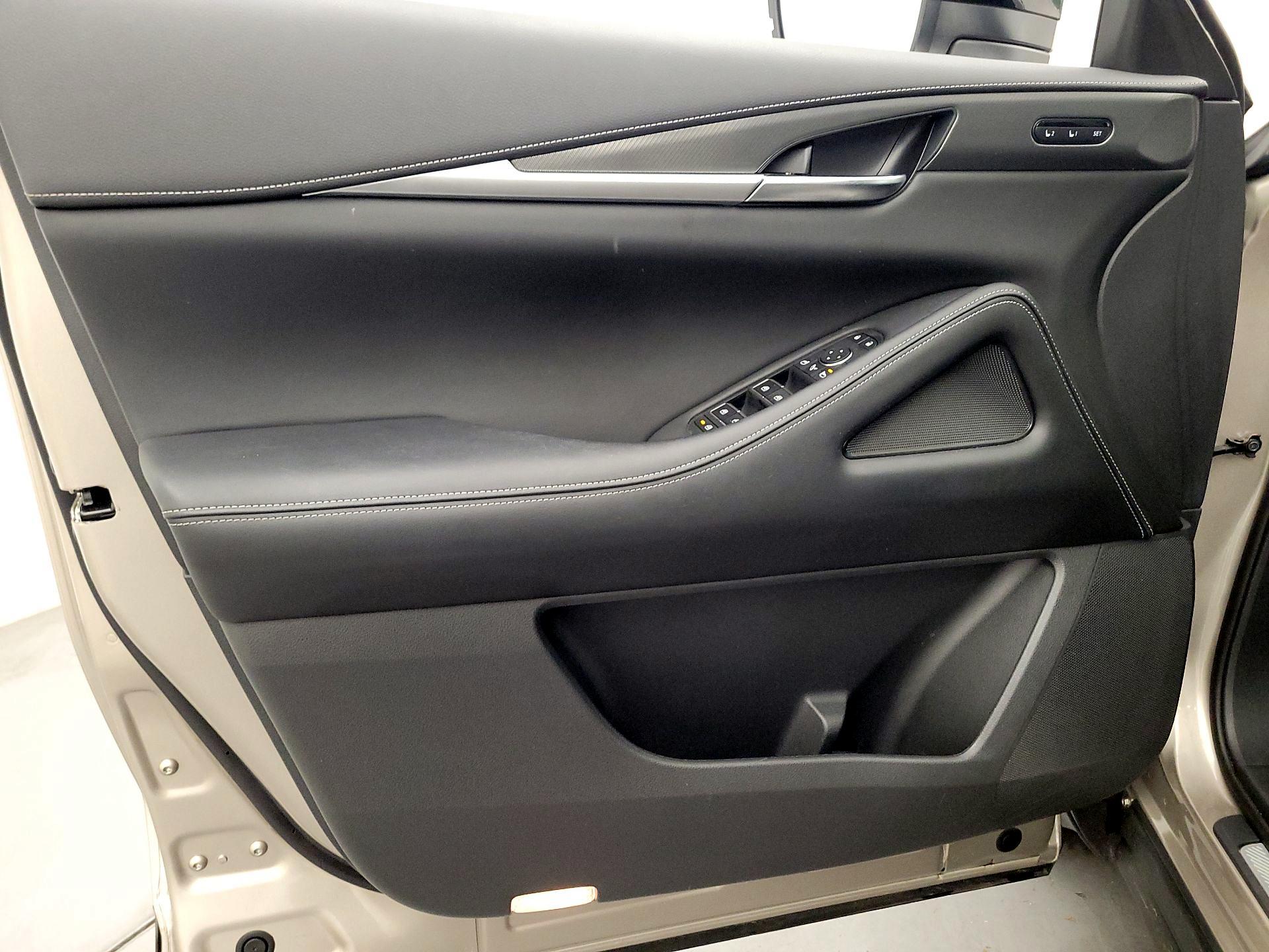 Thumbnail: 2023 INFINITI QX60 - 12