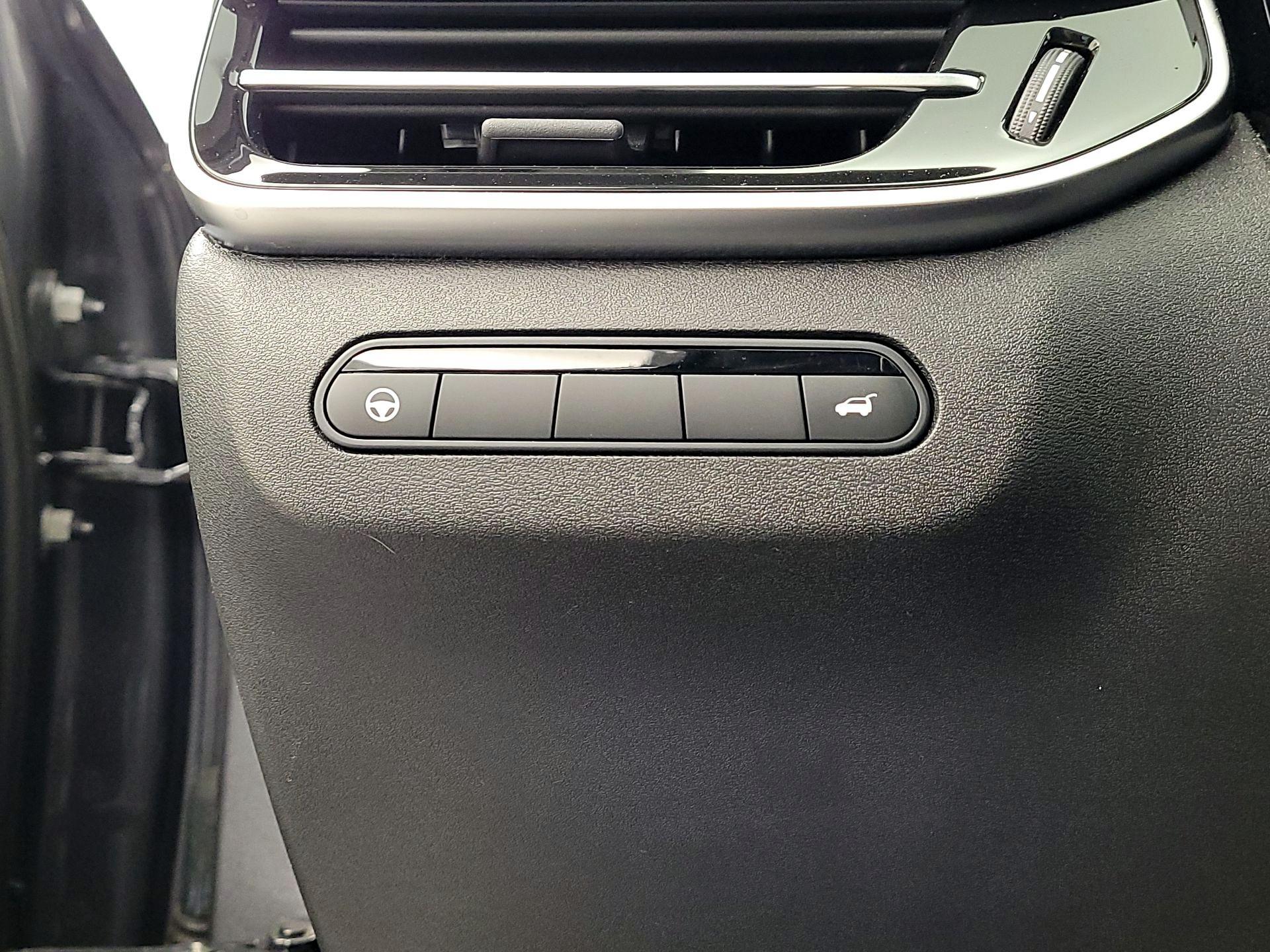 Thumbnail: 2023 INFINITI QX60 - 13